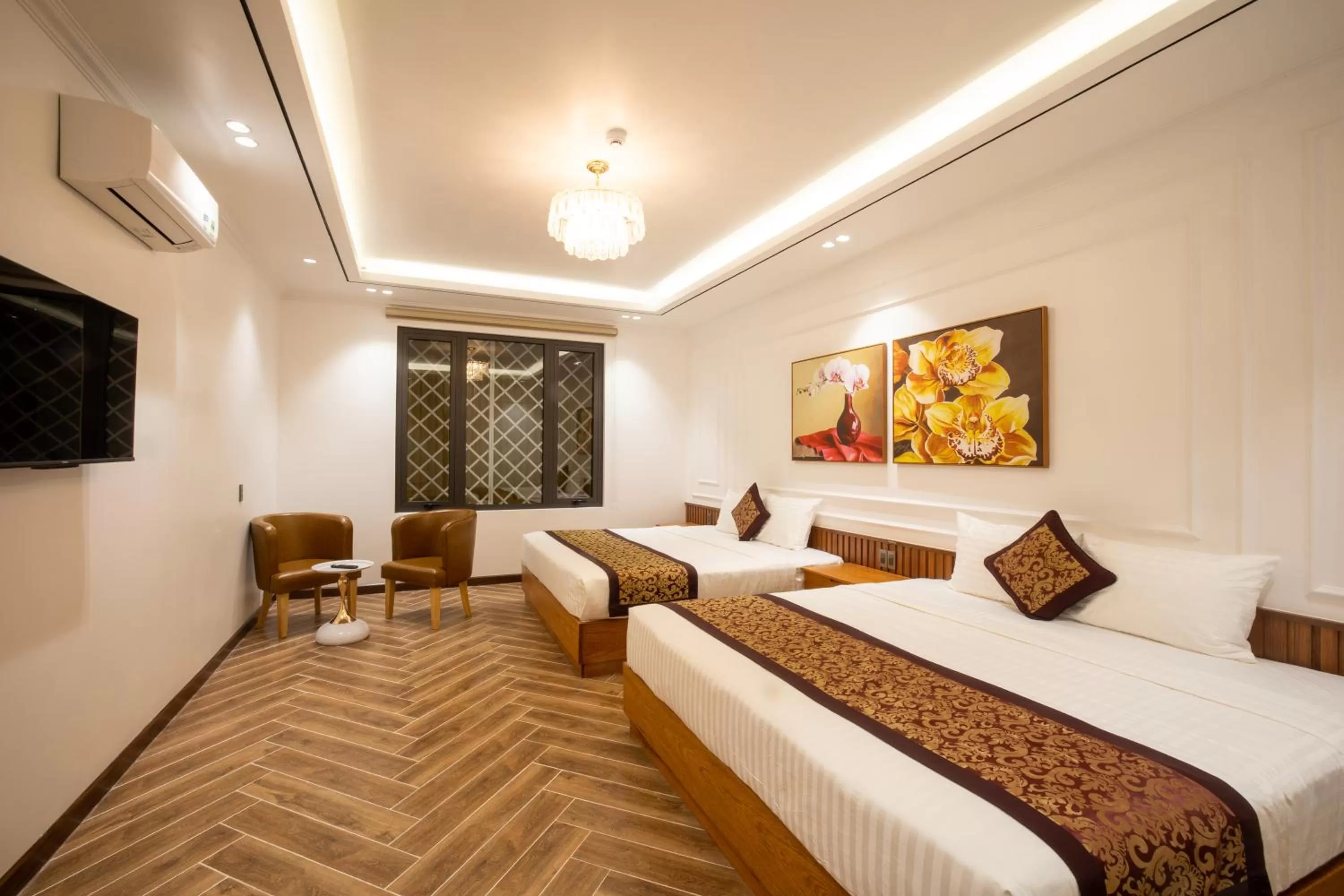 TV and multimedia, Bed in La Fleur Premium Central Apartment Hotel