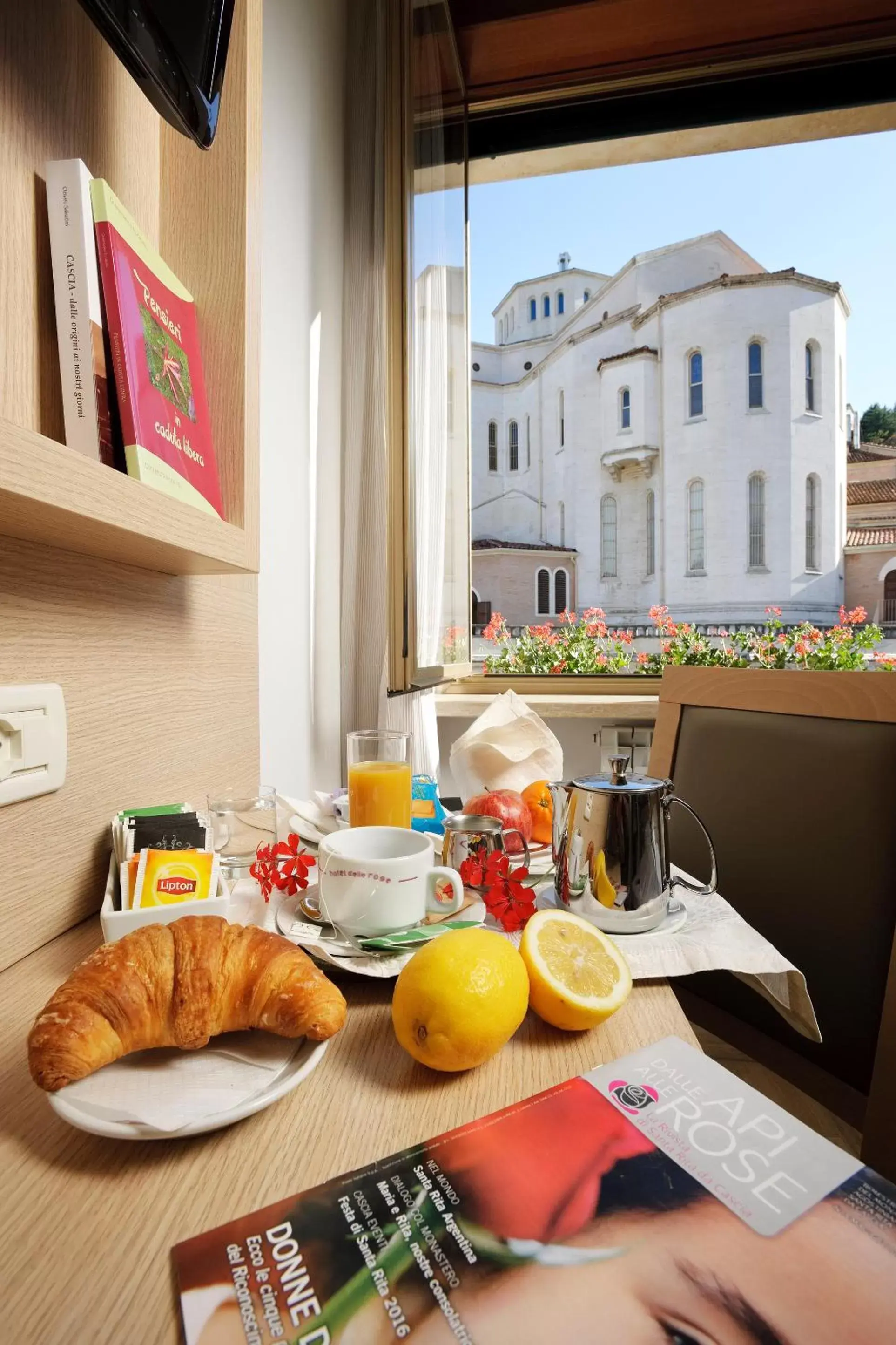 Landmark view, Breakfast in Hotel Delle Rose