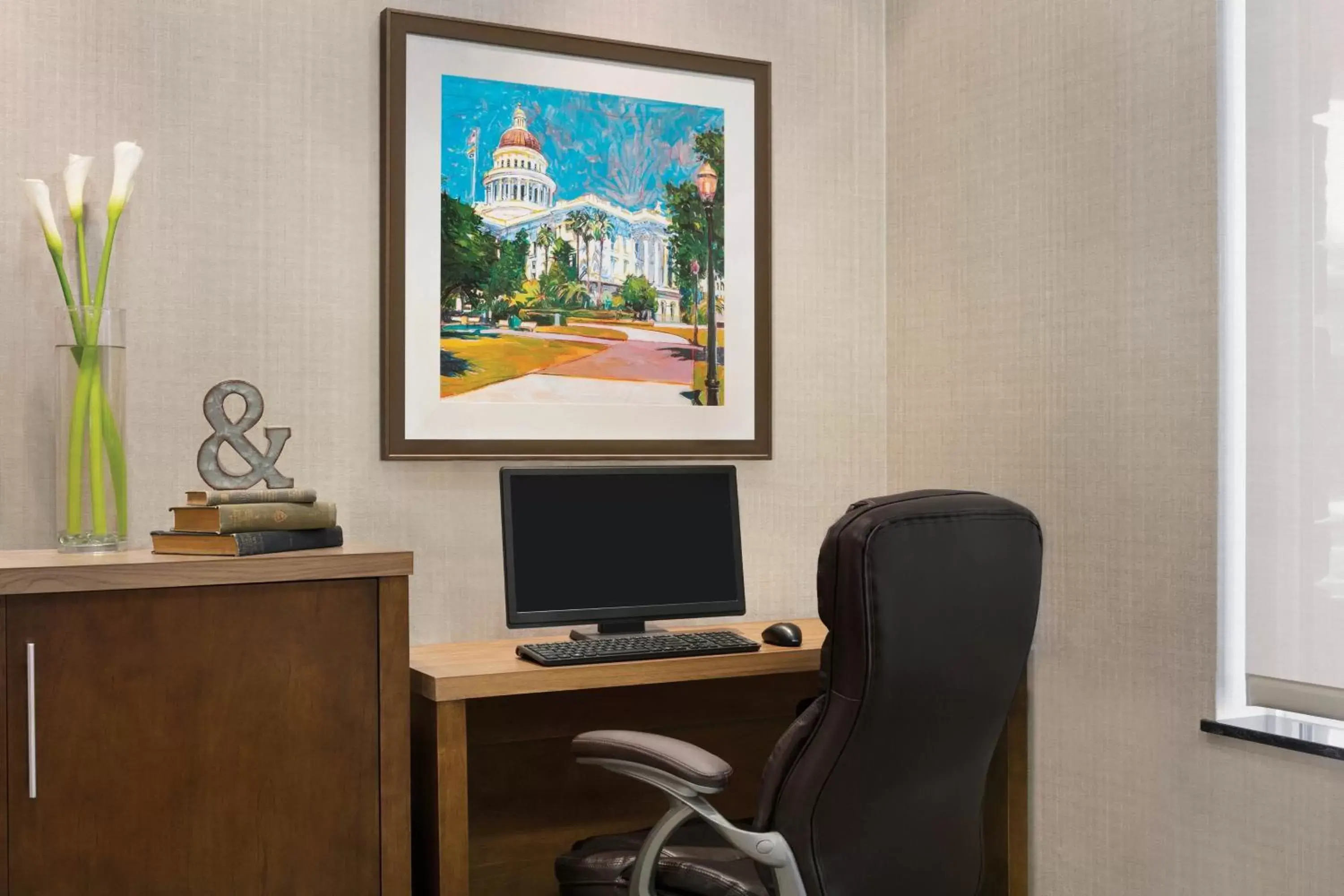 Business facilities, Business Area/Conference Room in Four Points by Sheraton Sacramento Airport