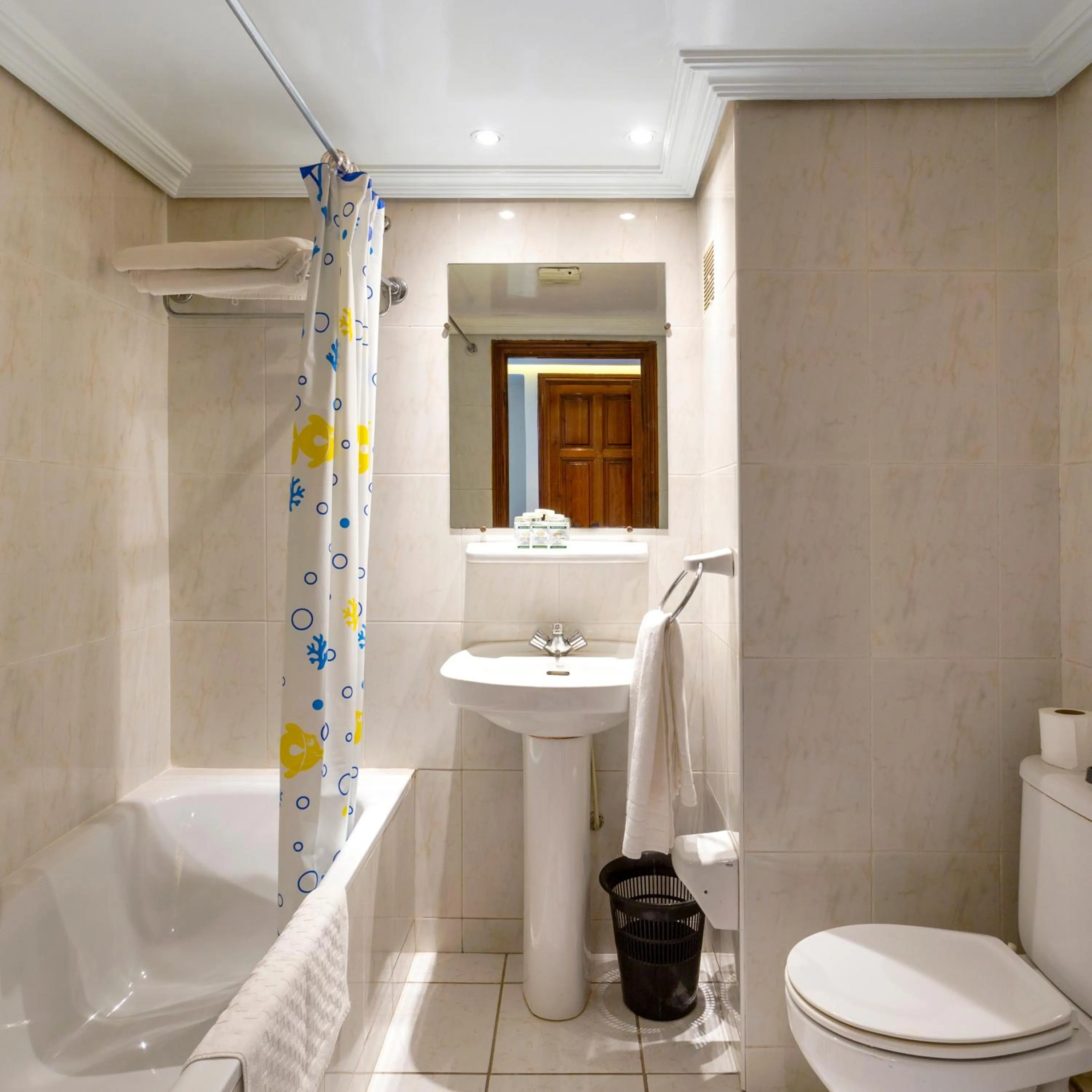 Bathroom in Hotel Akabar