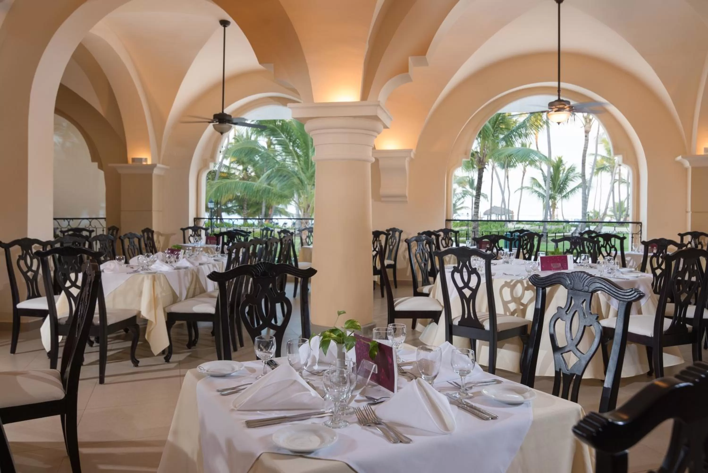 Restaurant/places to eat in Occidental Caribe - All Inclusive