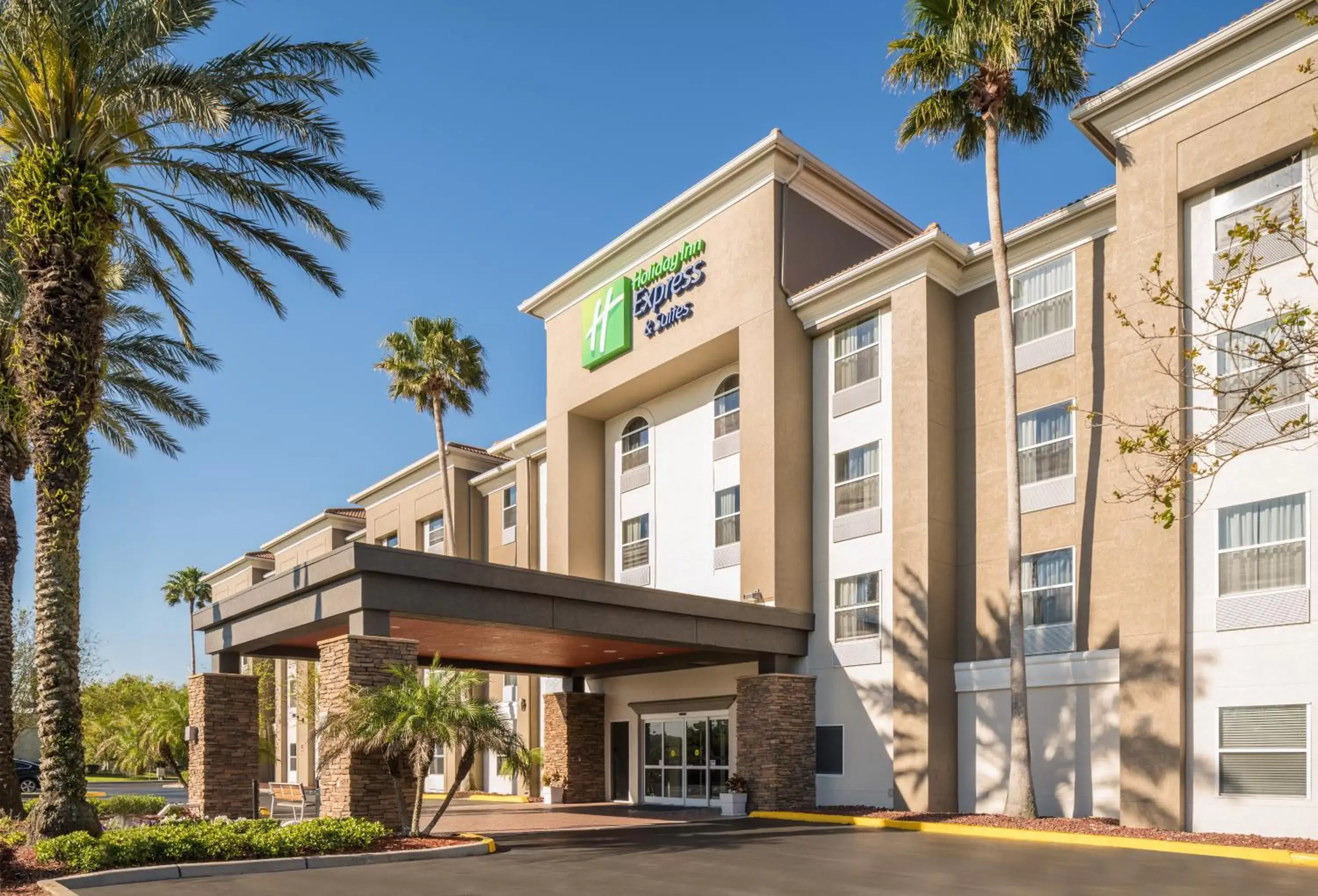 Property Building in Holiday Inn Express & Suites Orlando International Airport, an IHG Hotel