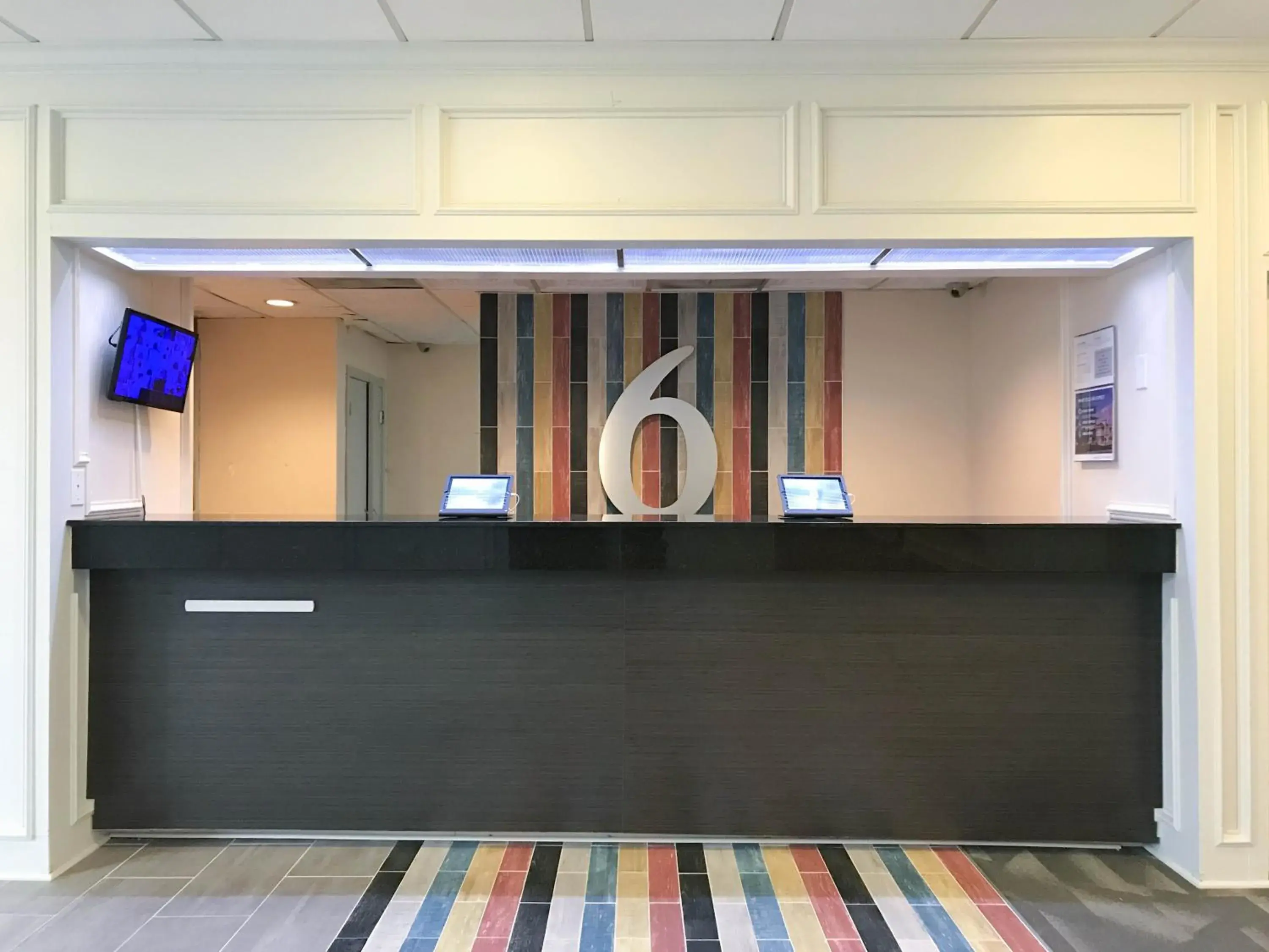 Lobby or reception, Lobby/Reception in Motel 6 - Bartlesville, OK