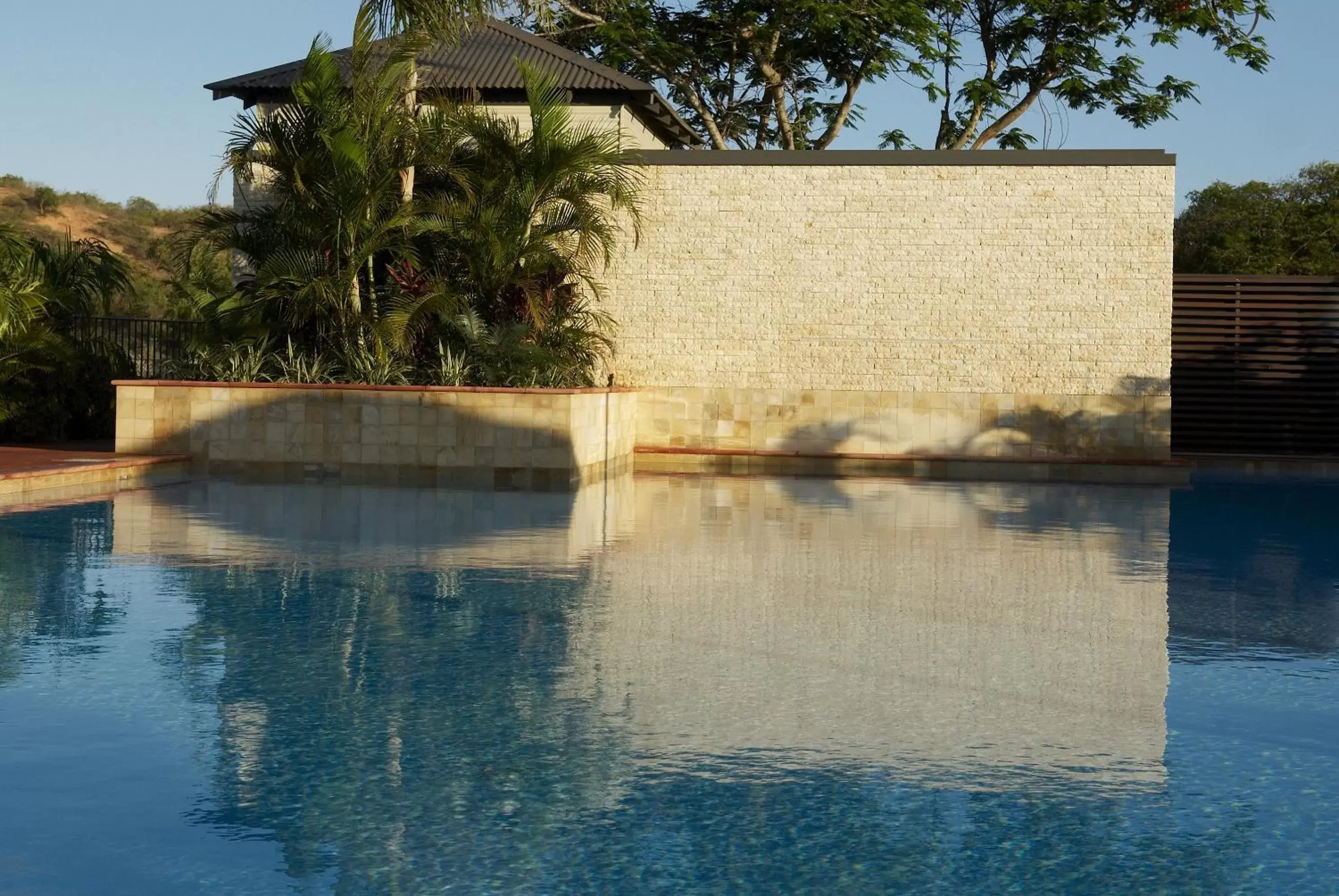 Swimming pool in Mantra Frangipani Broome Swimming pool in Mantra Frangipani Broome