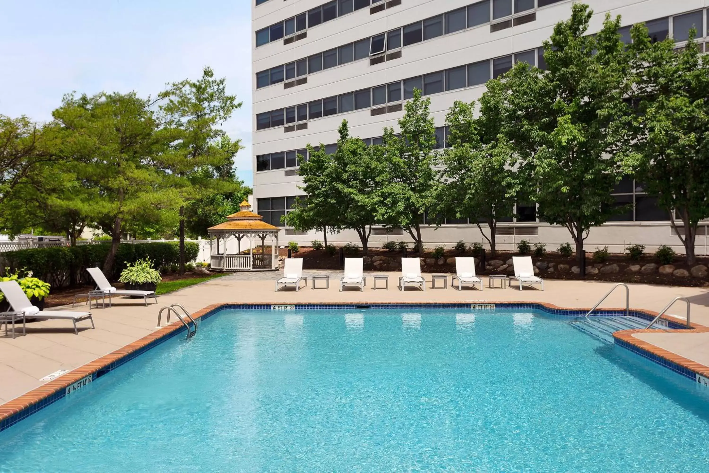 Swimming Pool in Delta Hotels by Marriott Woodbridge