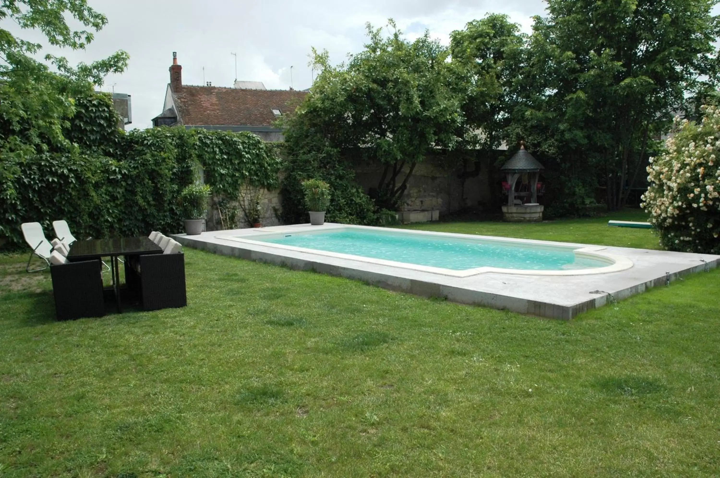 Swimming Pool in Chambre d'Hôtes des Ducs