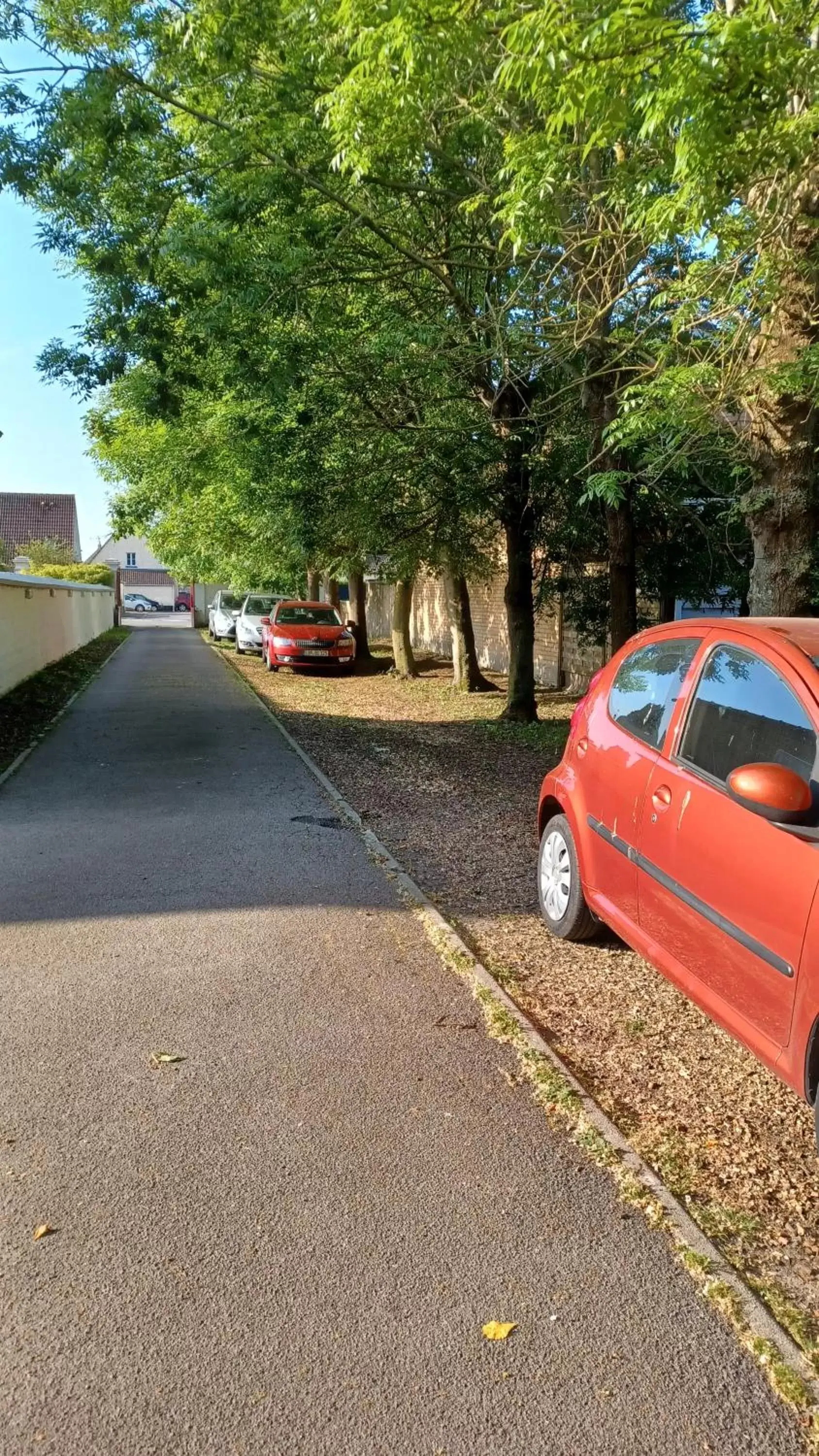 Parking in La Carte Postale