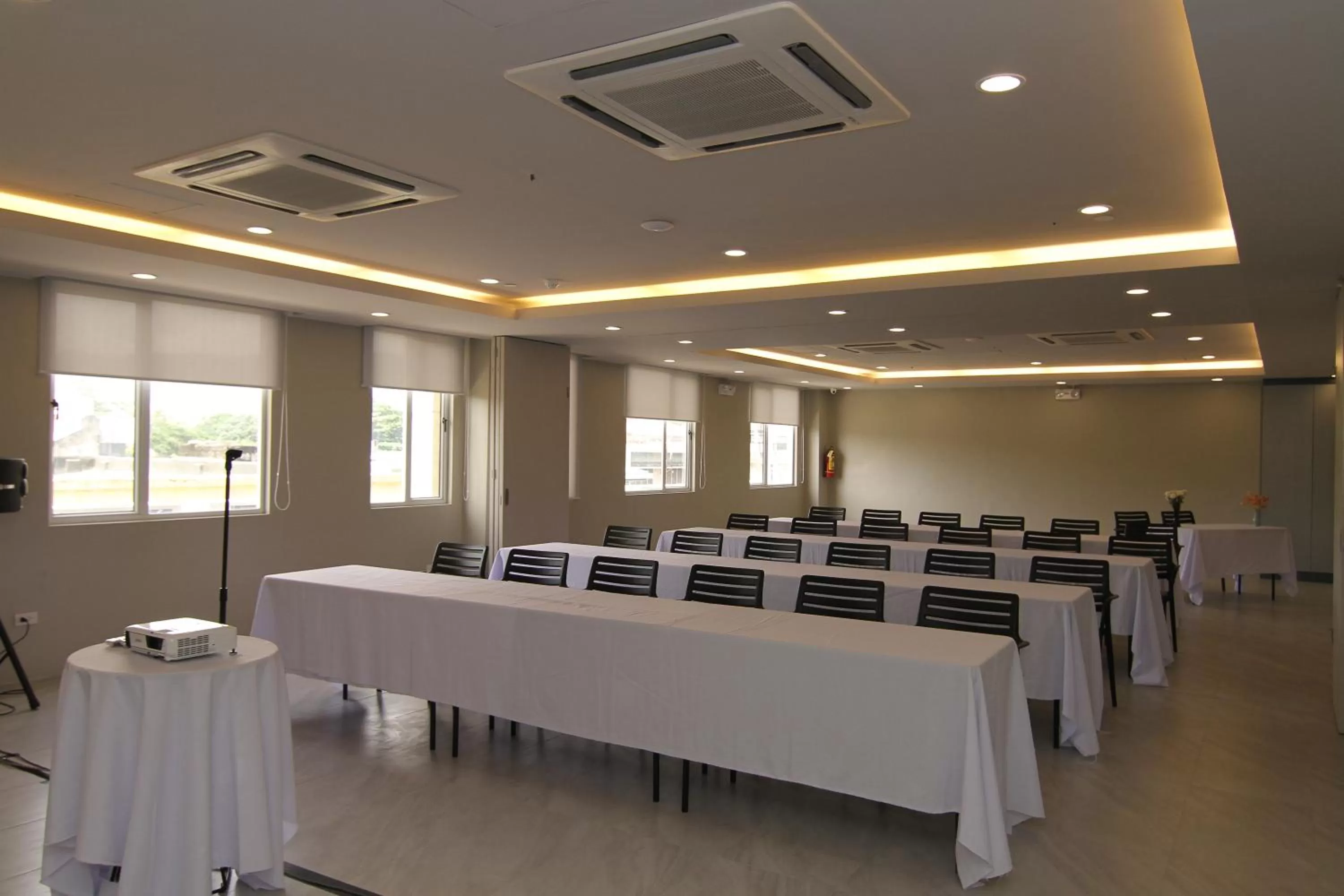 Meeting/conference room in Cebu Hotel Plus