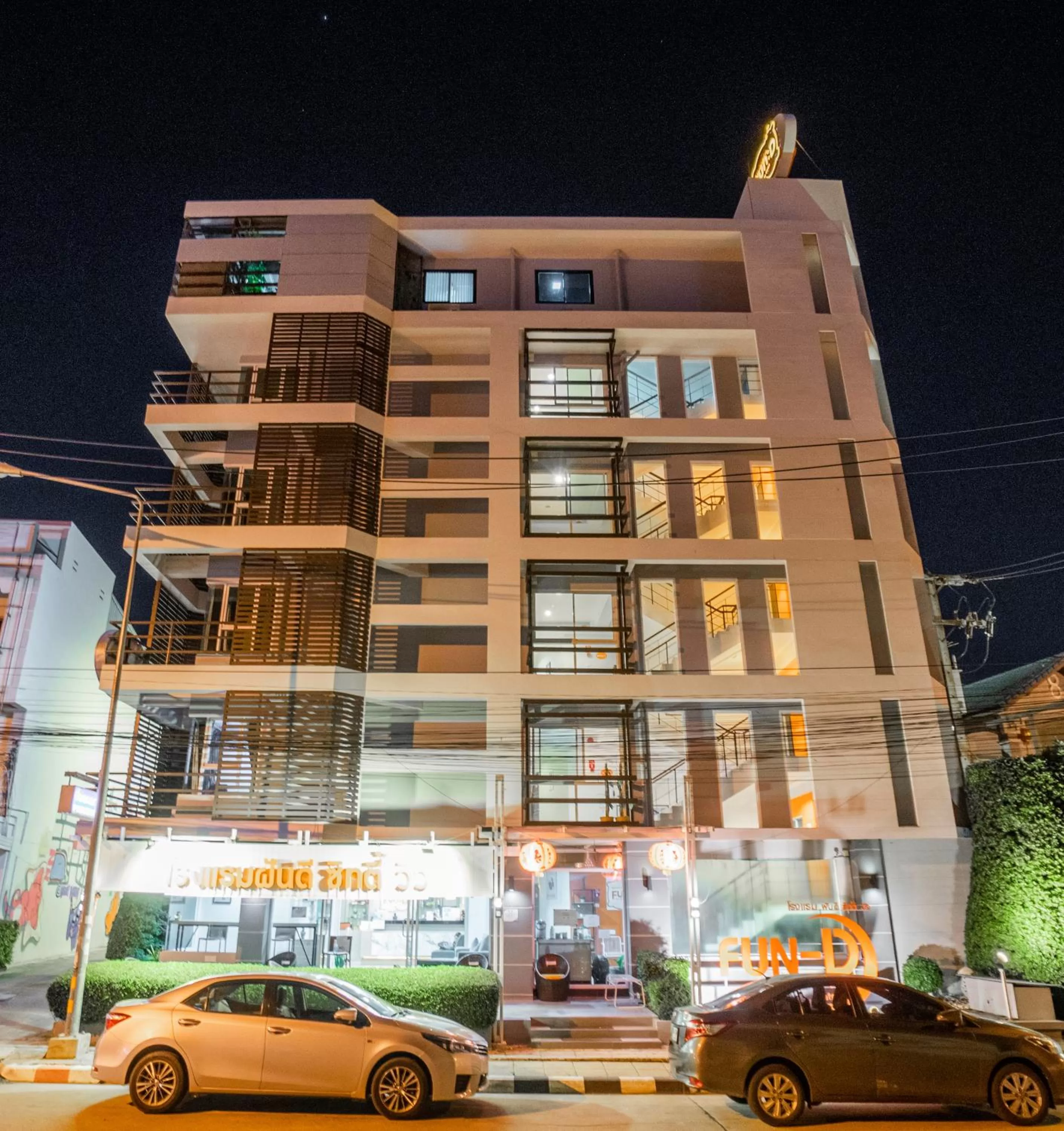 Property building in Fun-D City View SHA Plus