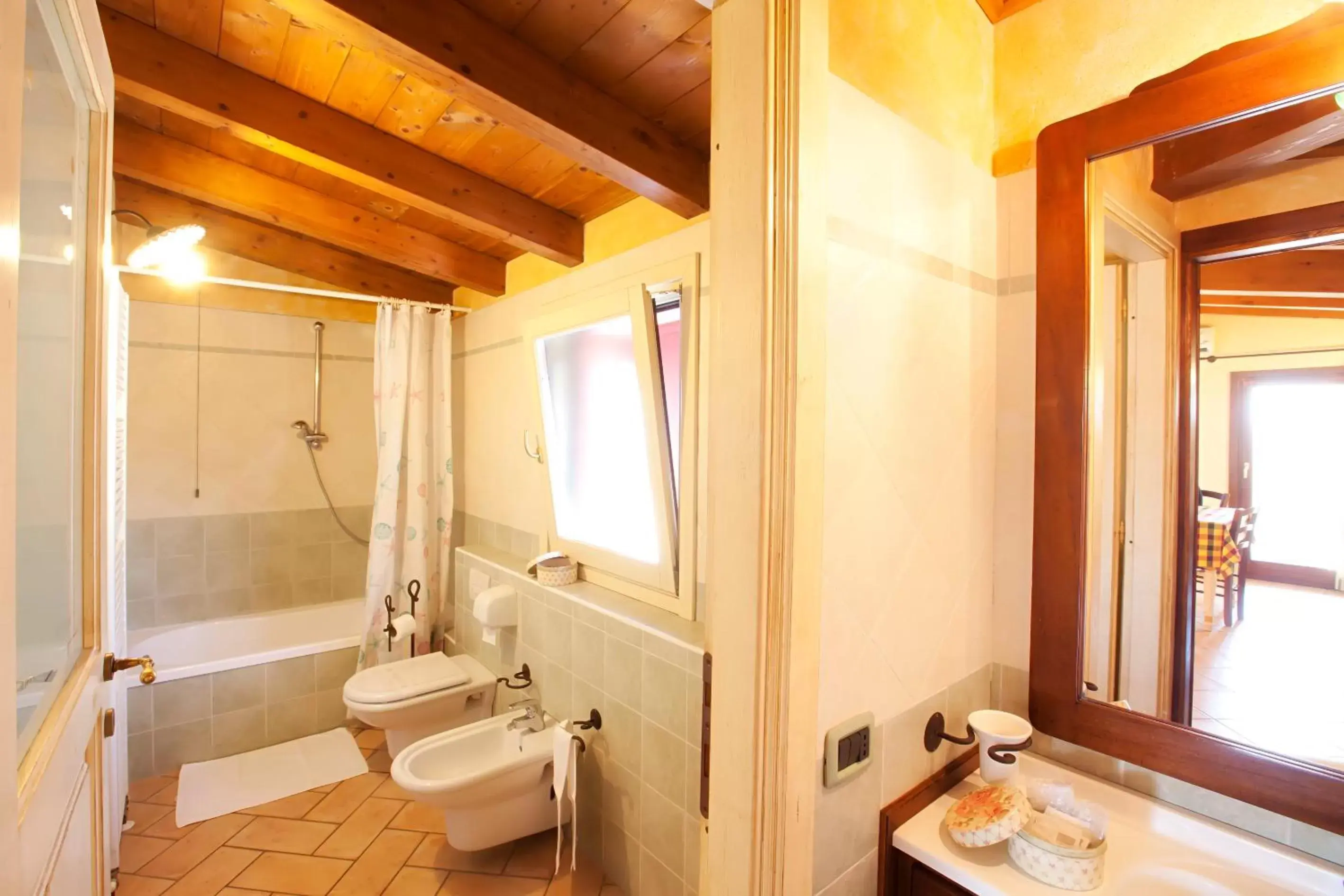 Bathroom in Luna Residence Hotel