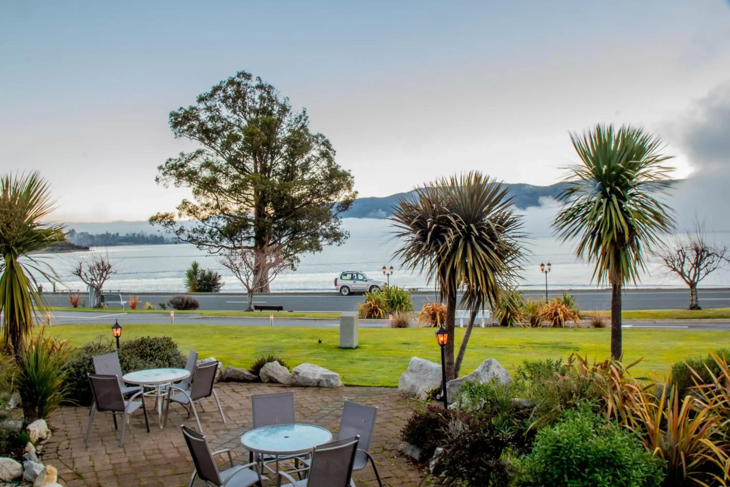 Mountain view in Fiordland Lakeview Motel and Apartments