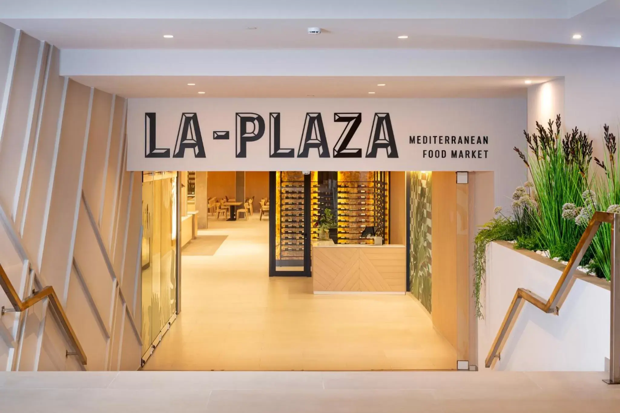 Restaurant/places to eat in L'Azure Hotel 4* Sup Restaurant/places to eat in L'Azure Hotel 4* Sup