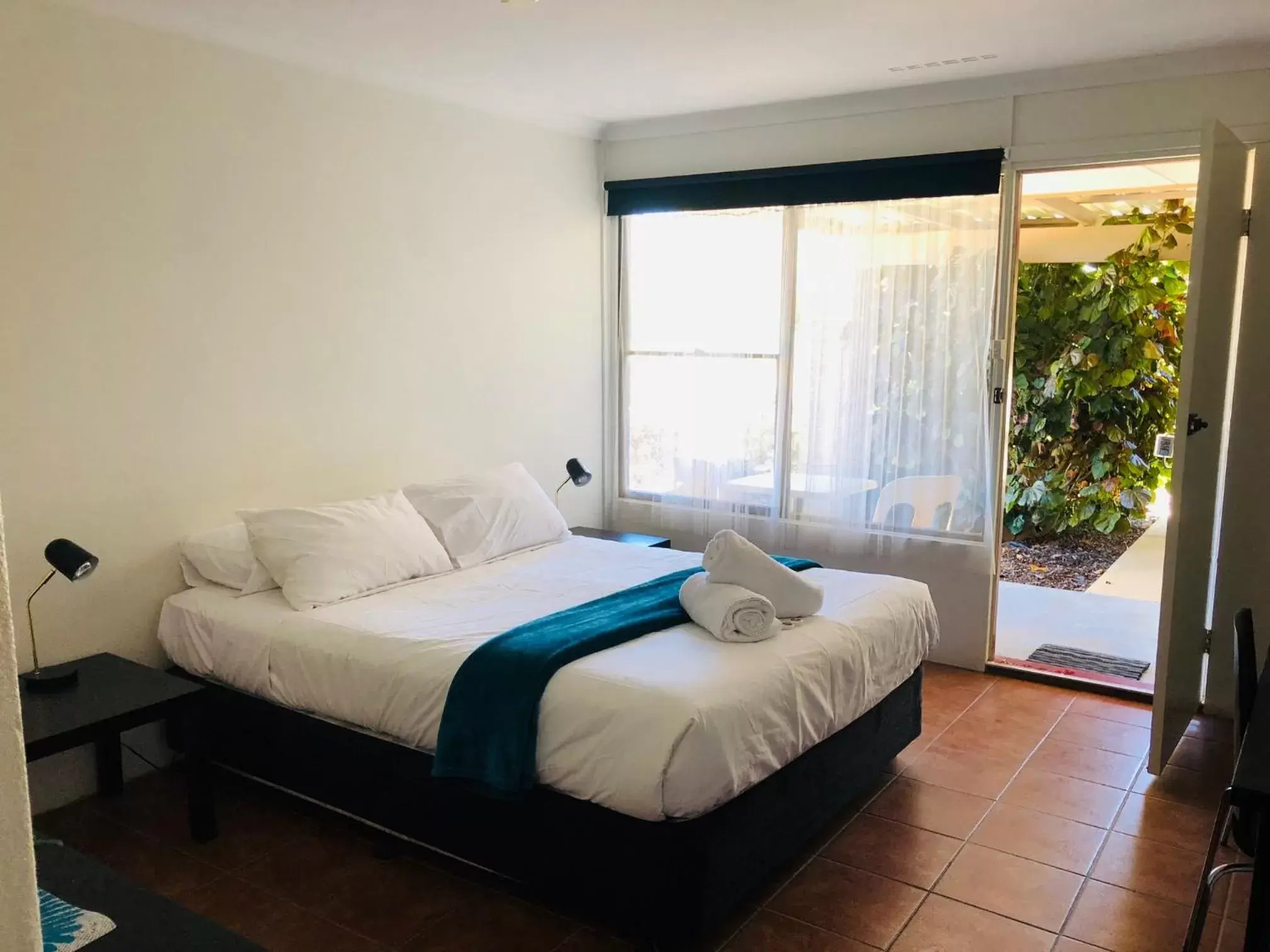 Bedroom, Bed in Jurien Bay Hotel Motel Bedroom, Bed in Jurien Bay Hotel Motel