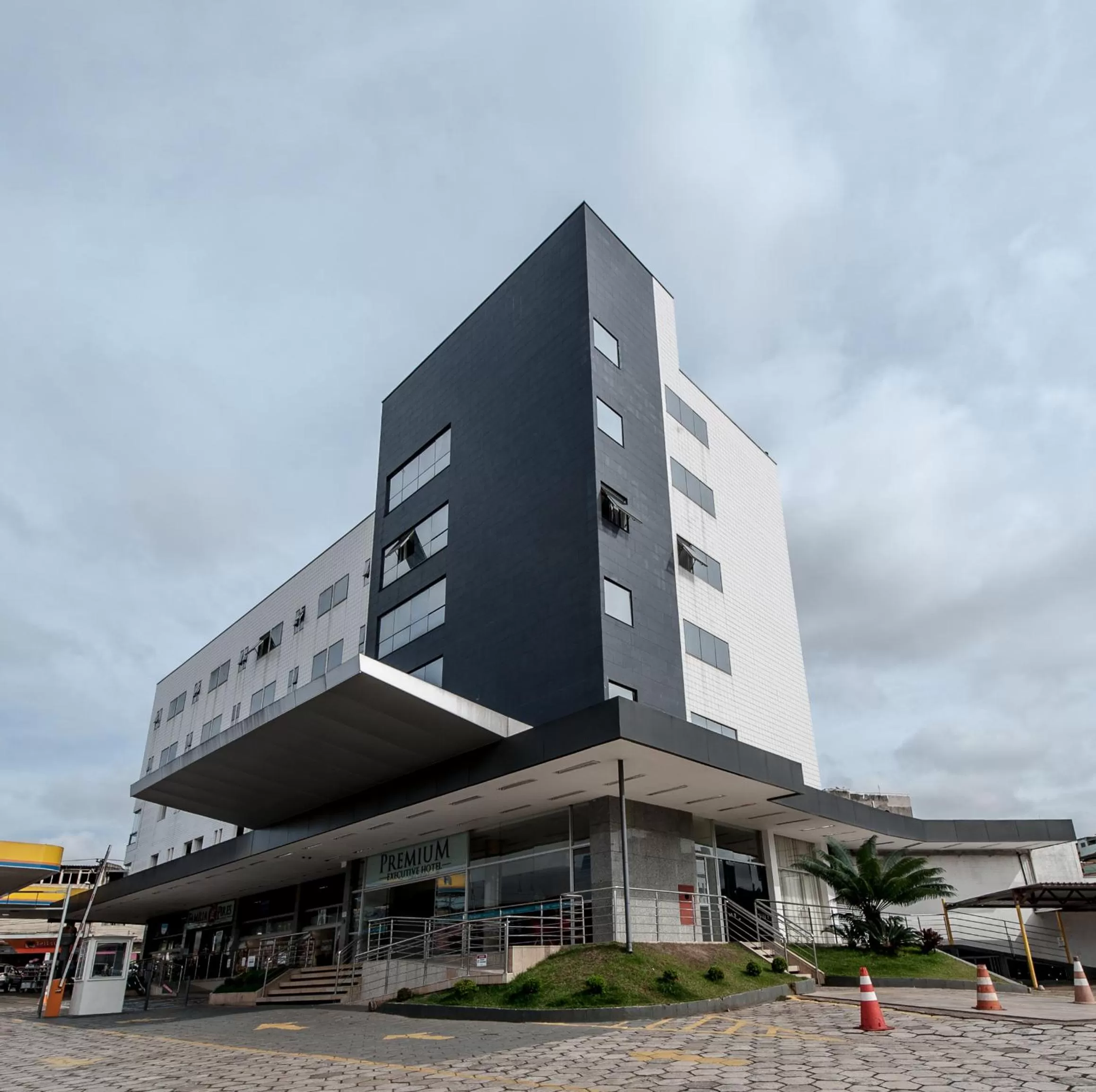 Facade/entrance in Premium Executive Hotel Itabira