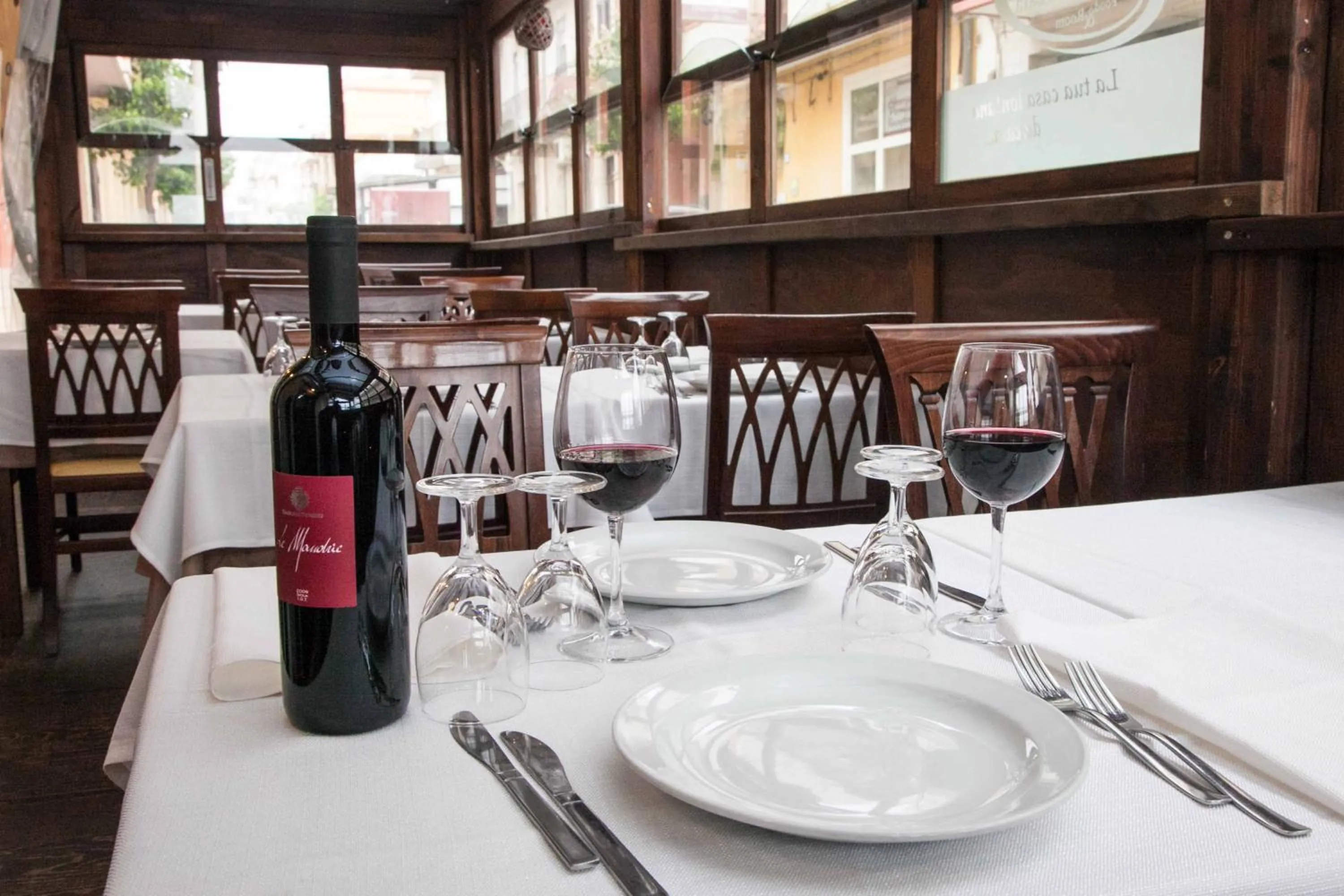 Restaurant/places to eat in Albergo Perseo