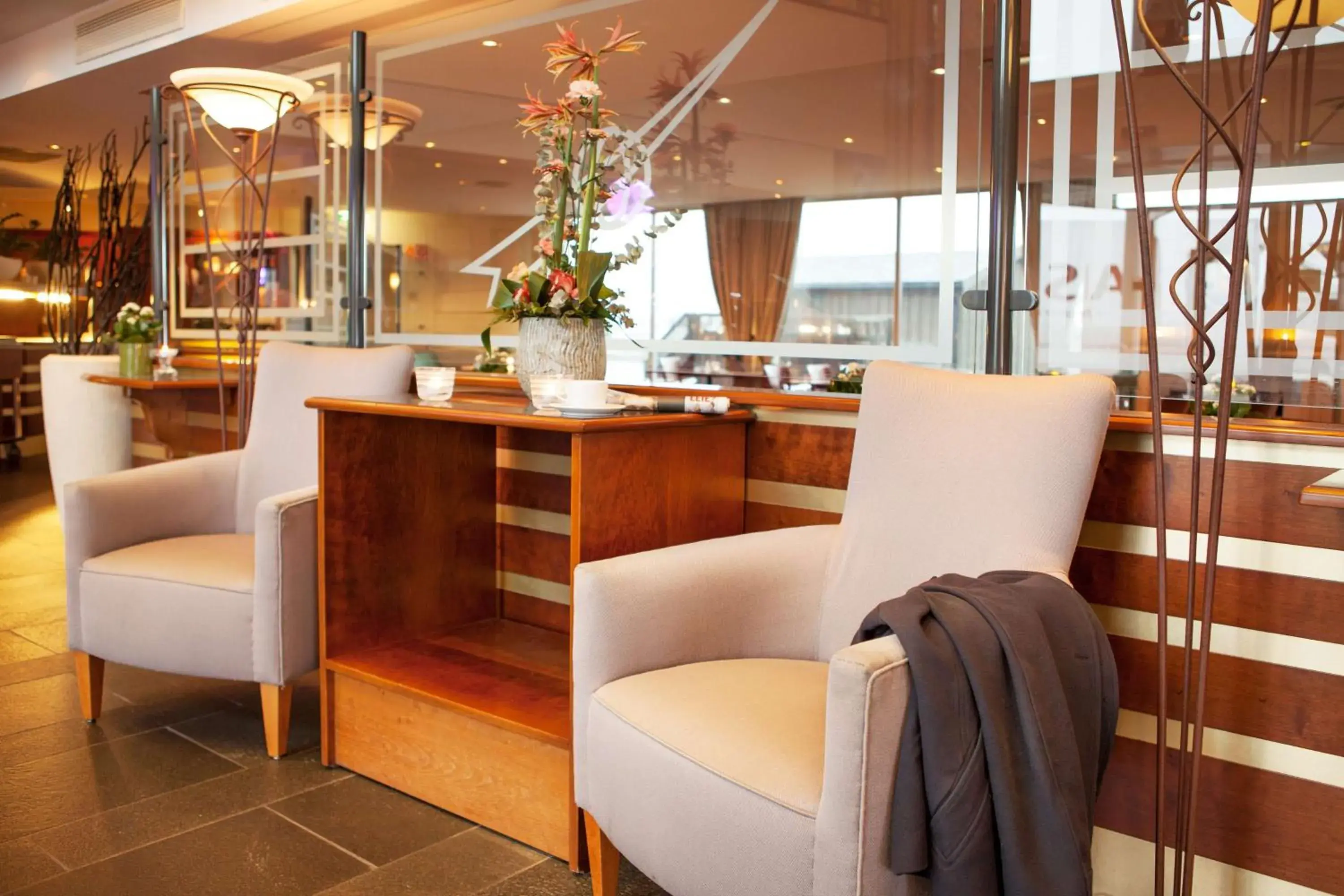 Lobby or reception, Lounge/Bar in Scandic Gardermoen