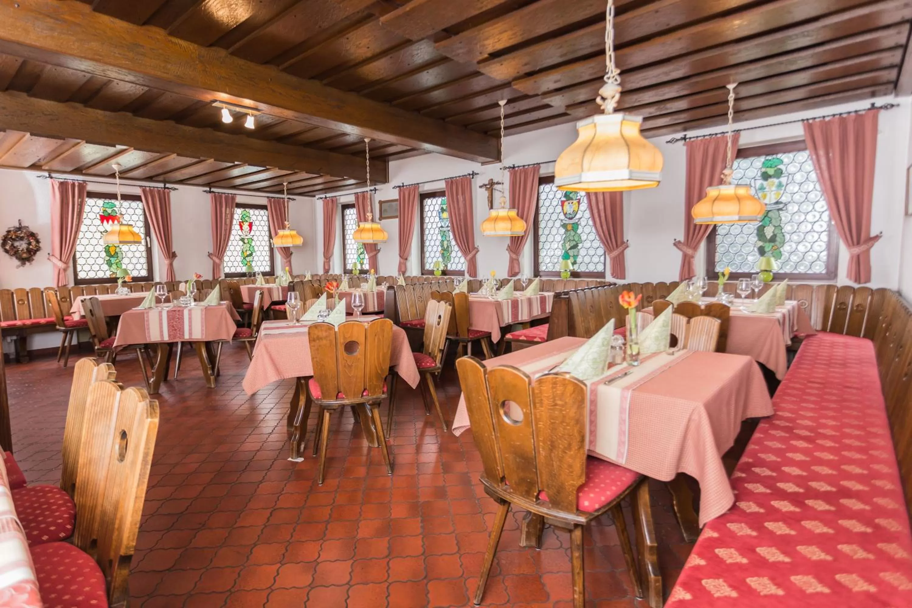 Restaurant/places to eat in Hotel Löwen