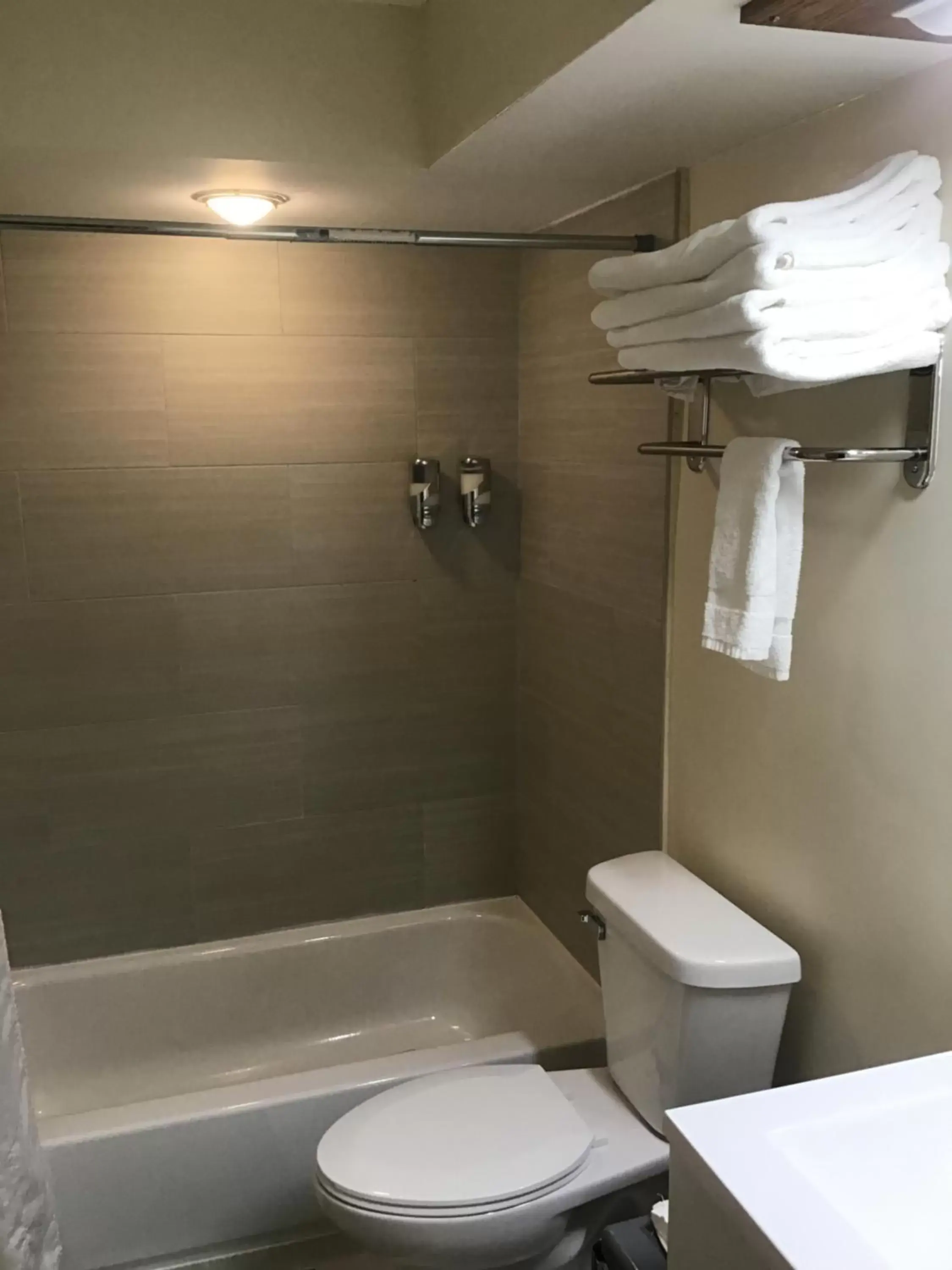 Bathroom in Bellevue Hotel and Suites