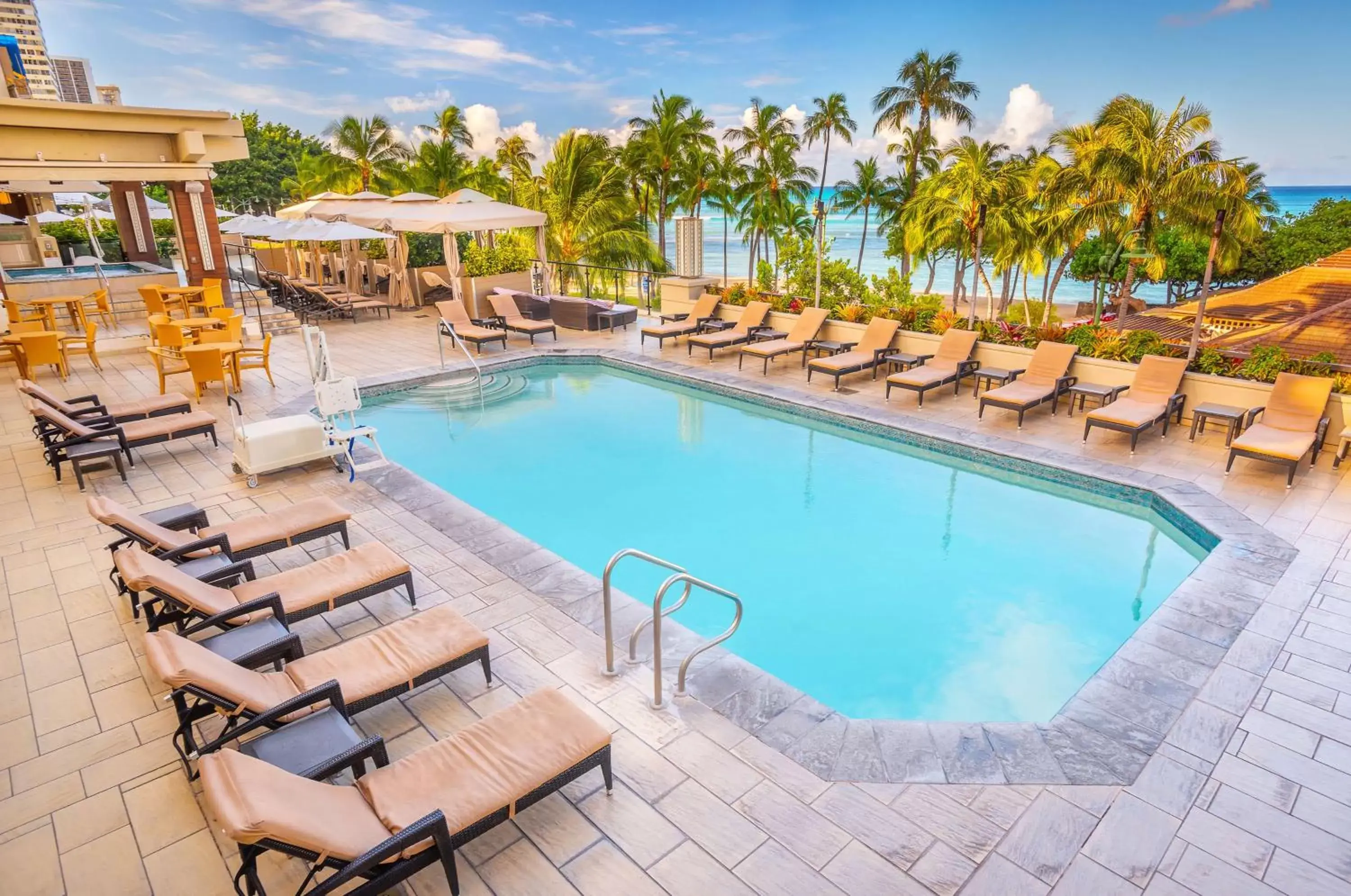 Swimming pool, Pool View in Hyatt Regency Waikiki Beach Resort & Spa