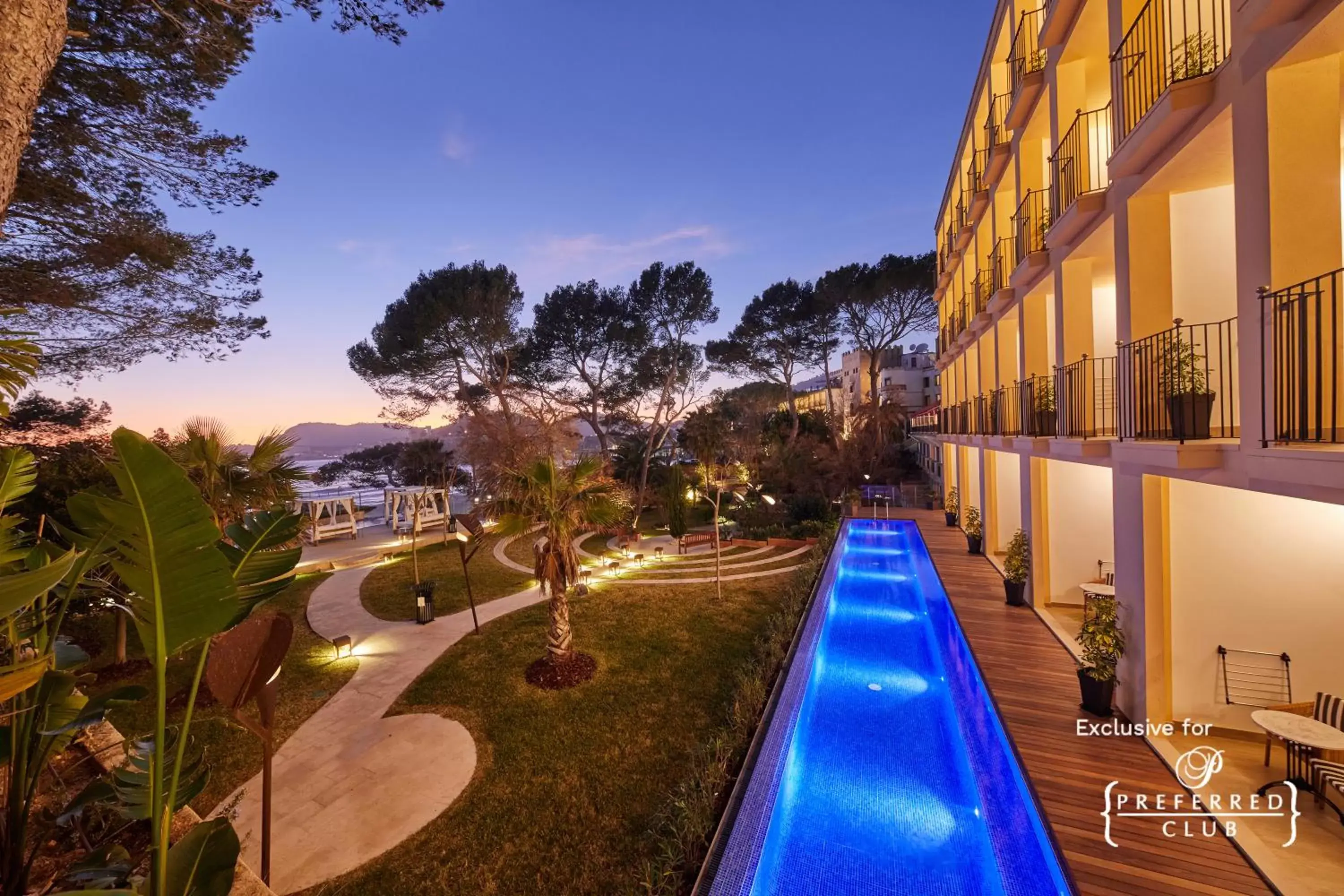 Night, Swimming Pool in Secrets Mallorca Villamil Resort & Spa - Adults Only (+18)