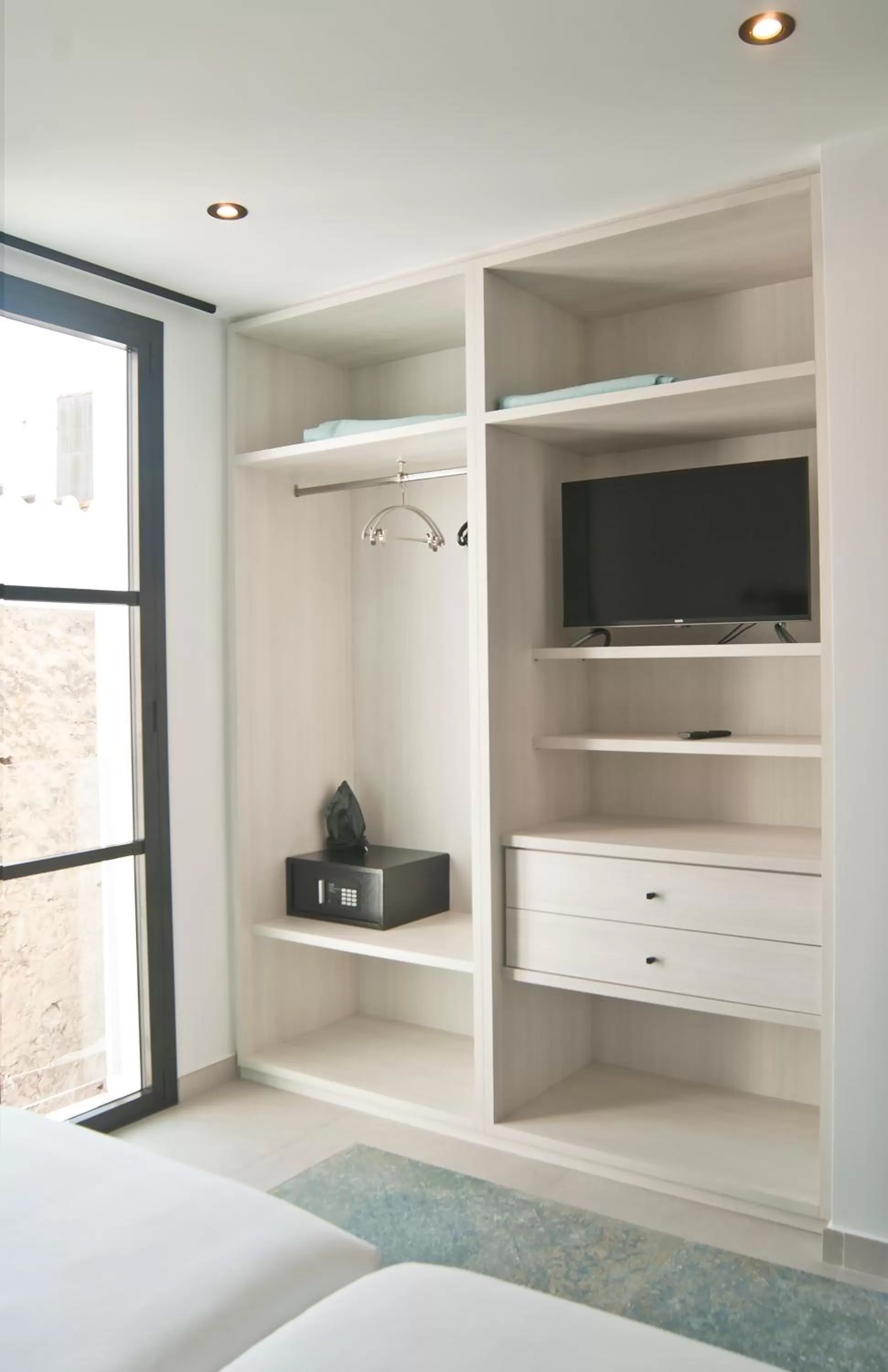 Bed in Aparthotel El Cargol