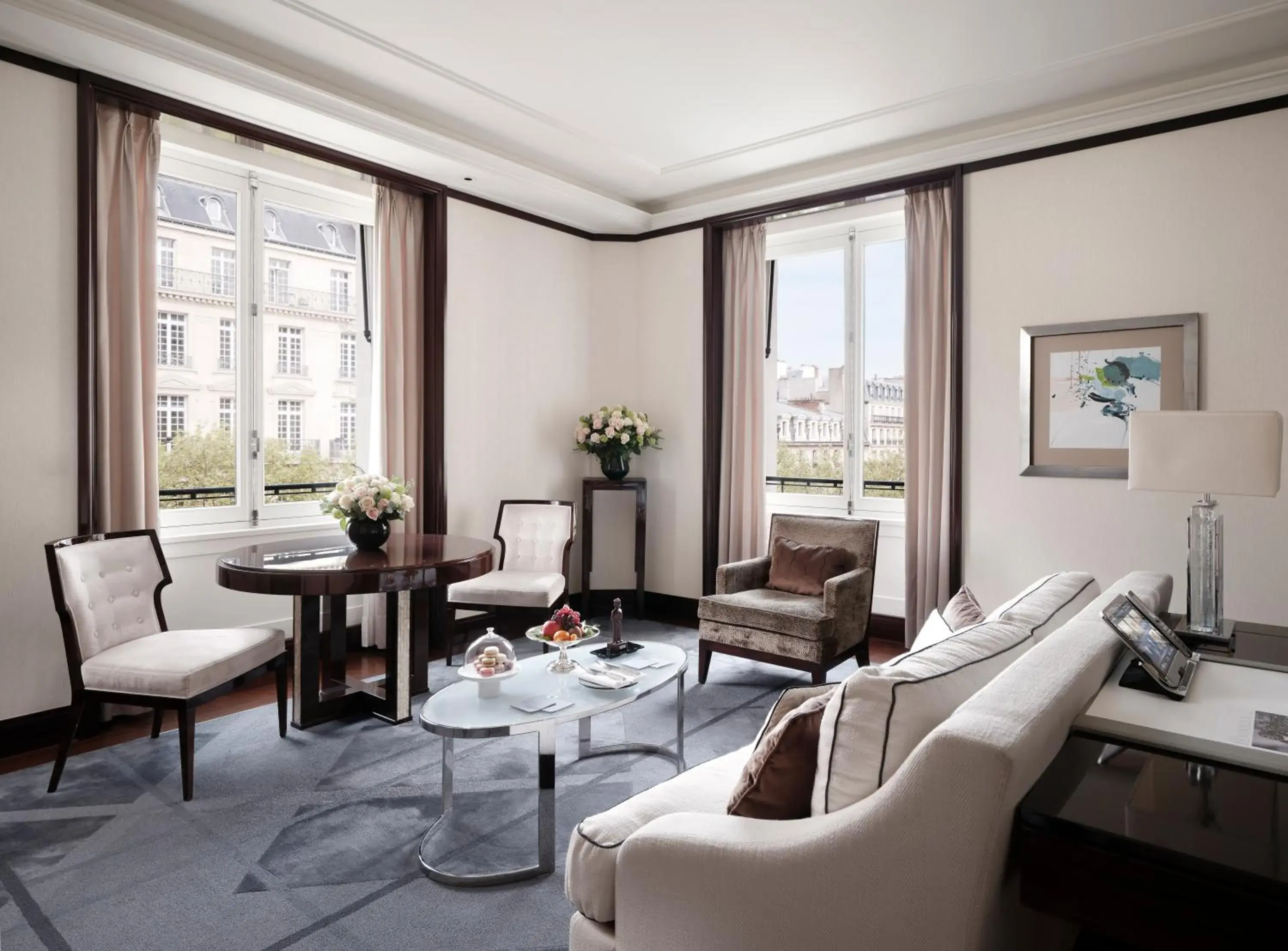 Living room, Seating Area in Hotel The Peninsula Paris