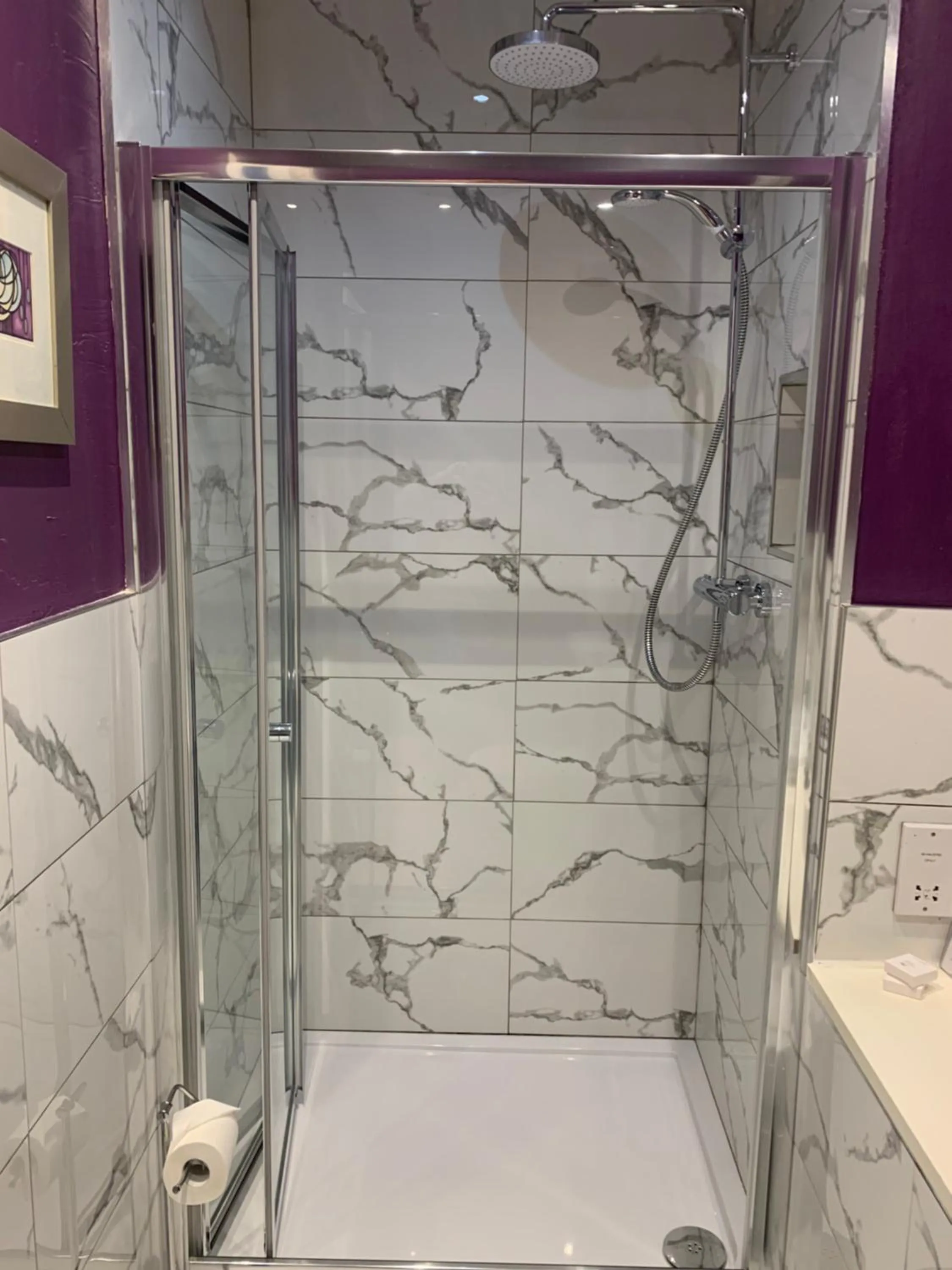 Shower in Southside Guest House