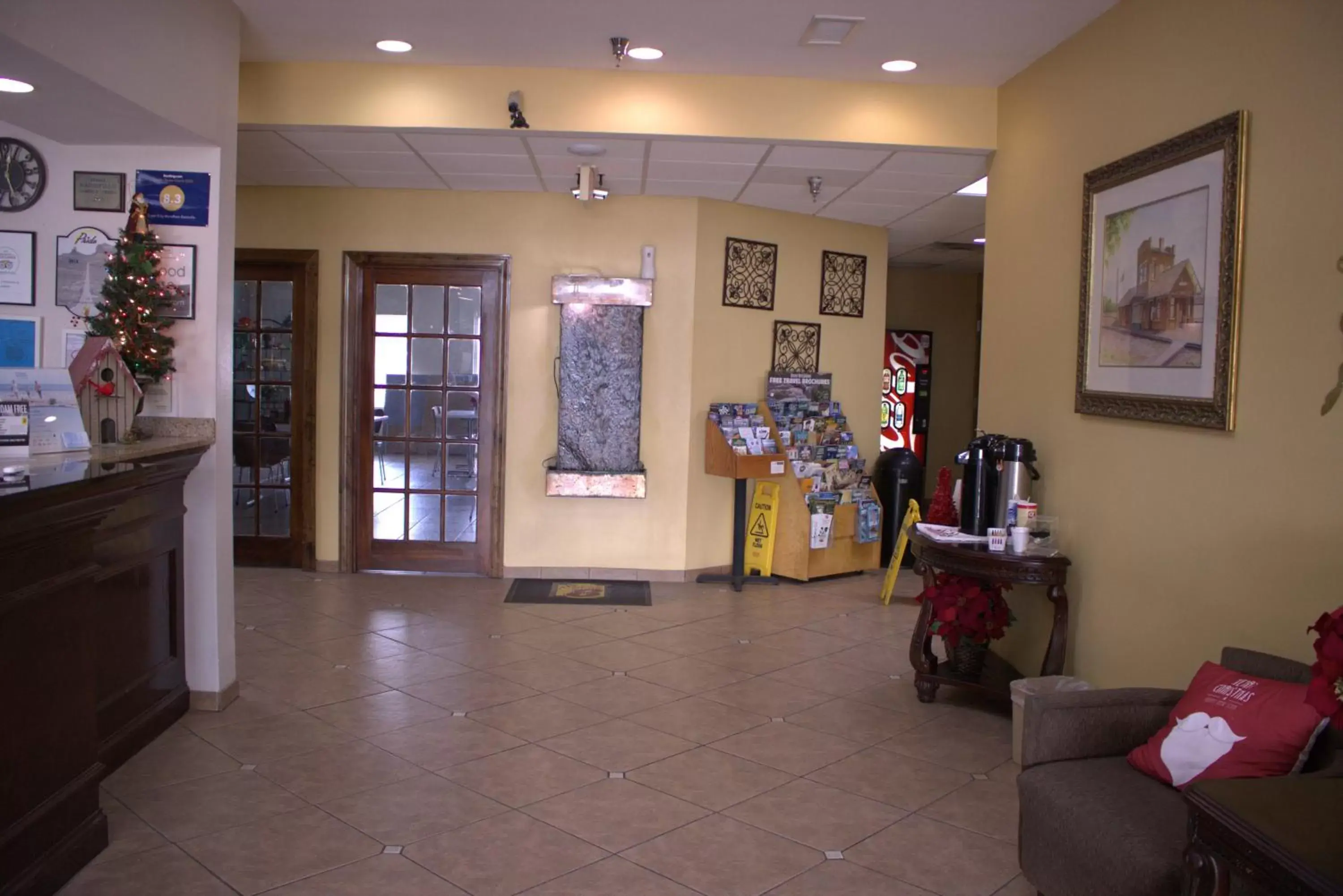 Lobby or reception, Lobby/Reception in Super 8 by Wyndham Rainsville