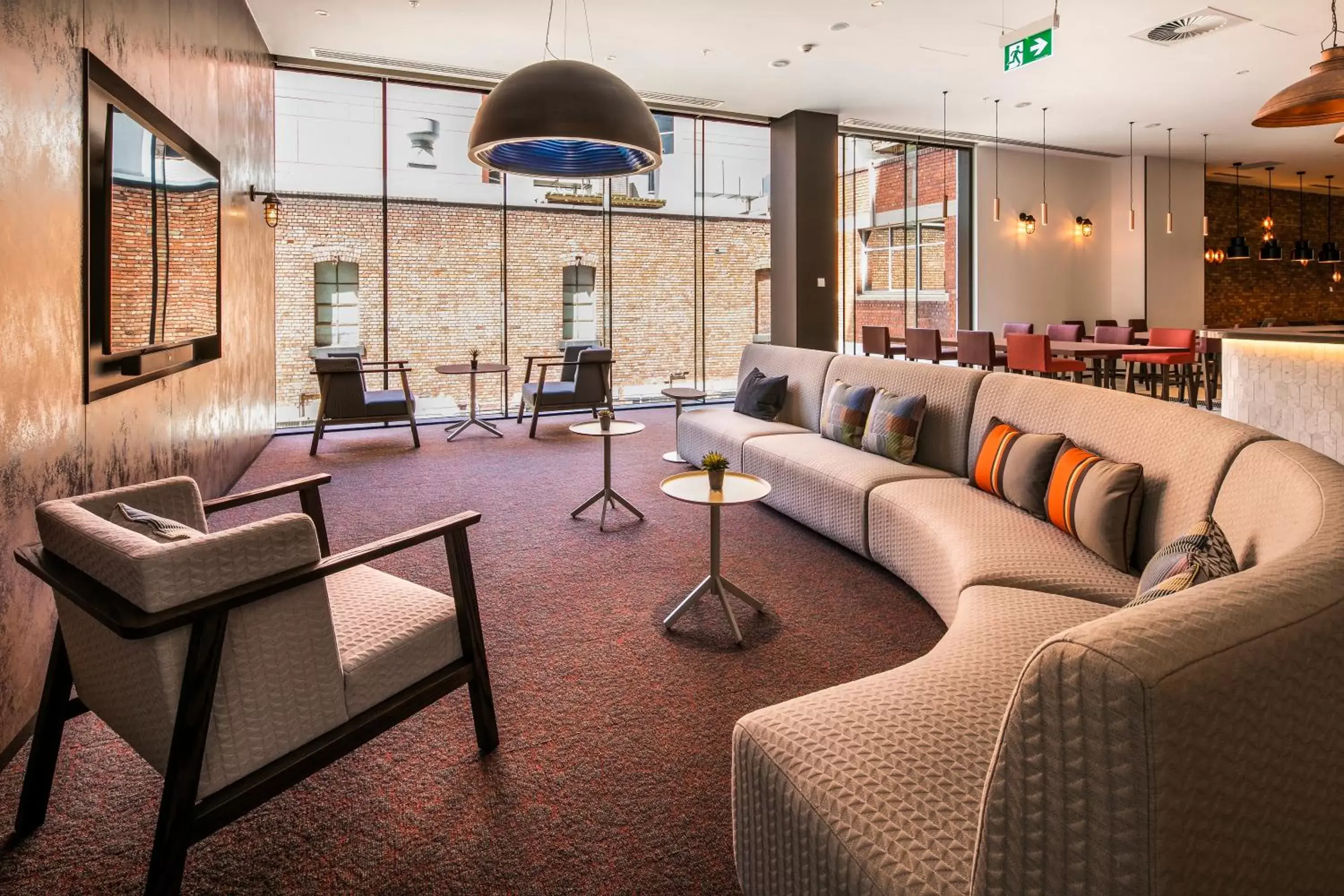 Lounge or bar in Holiday Inn Express Melbourne Little Collins, an IHG Hotel