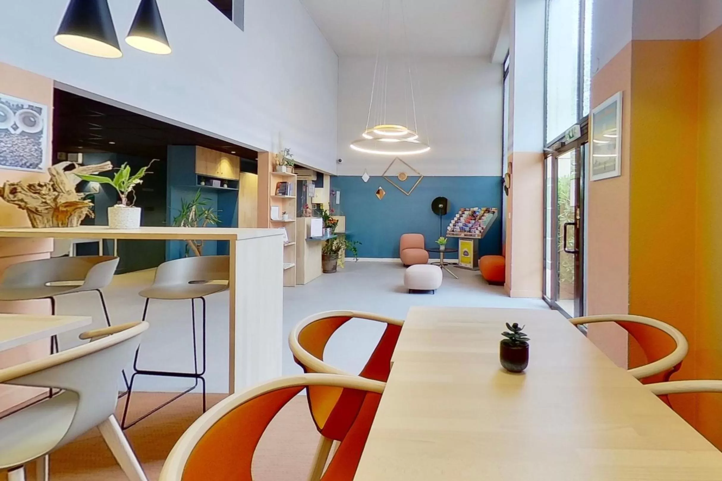 Buffet breakfast in City Résidence Aix-en-Provence