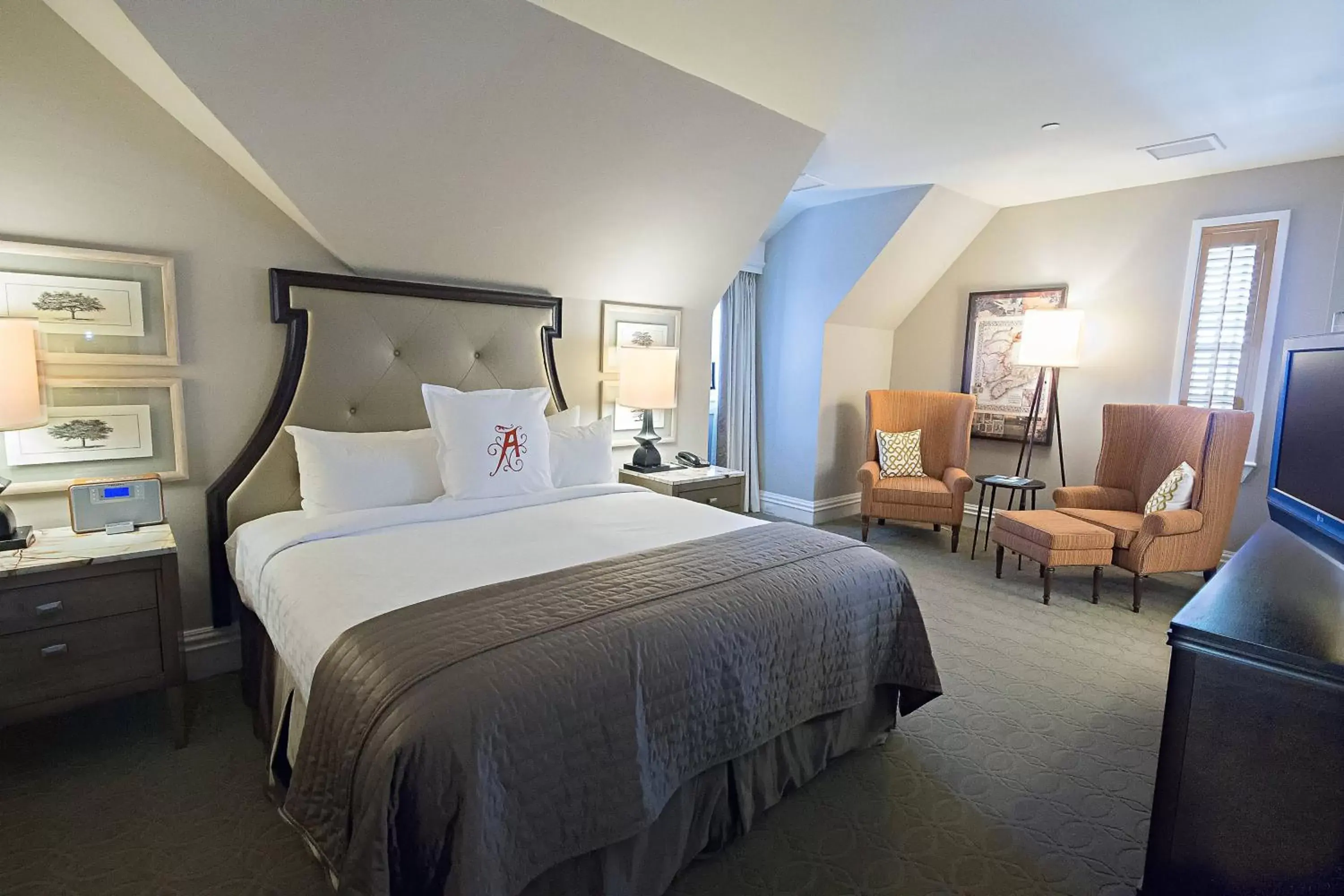 Bedroom in The Algonquin Resort St. Andrews by-the-Sea, Autograph Collection