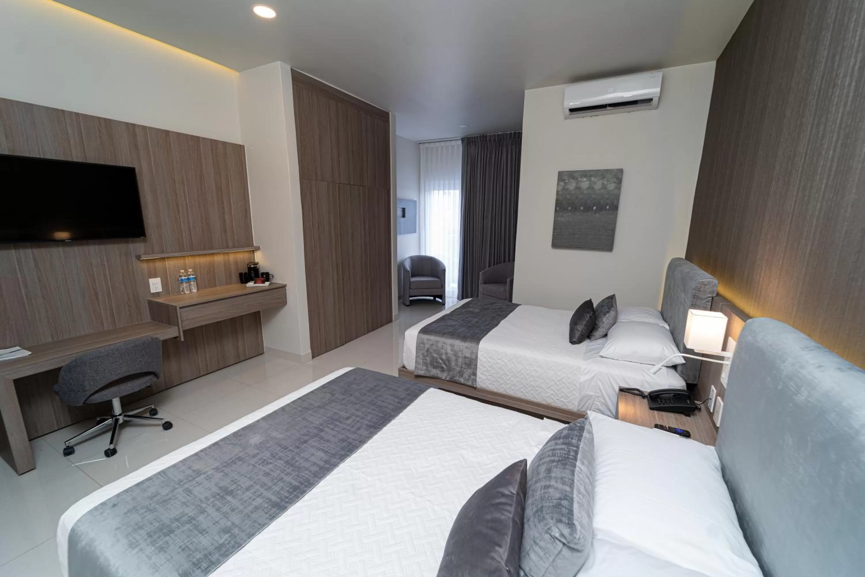 Photo of the whole room, Bed in Sara N Hotel & Spa