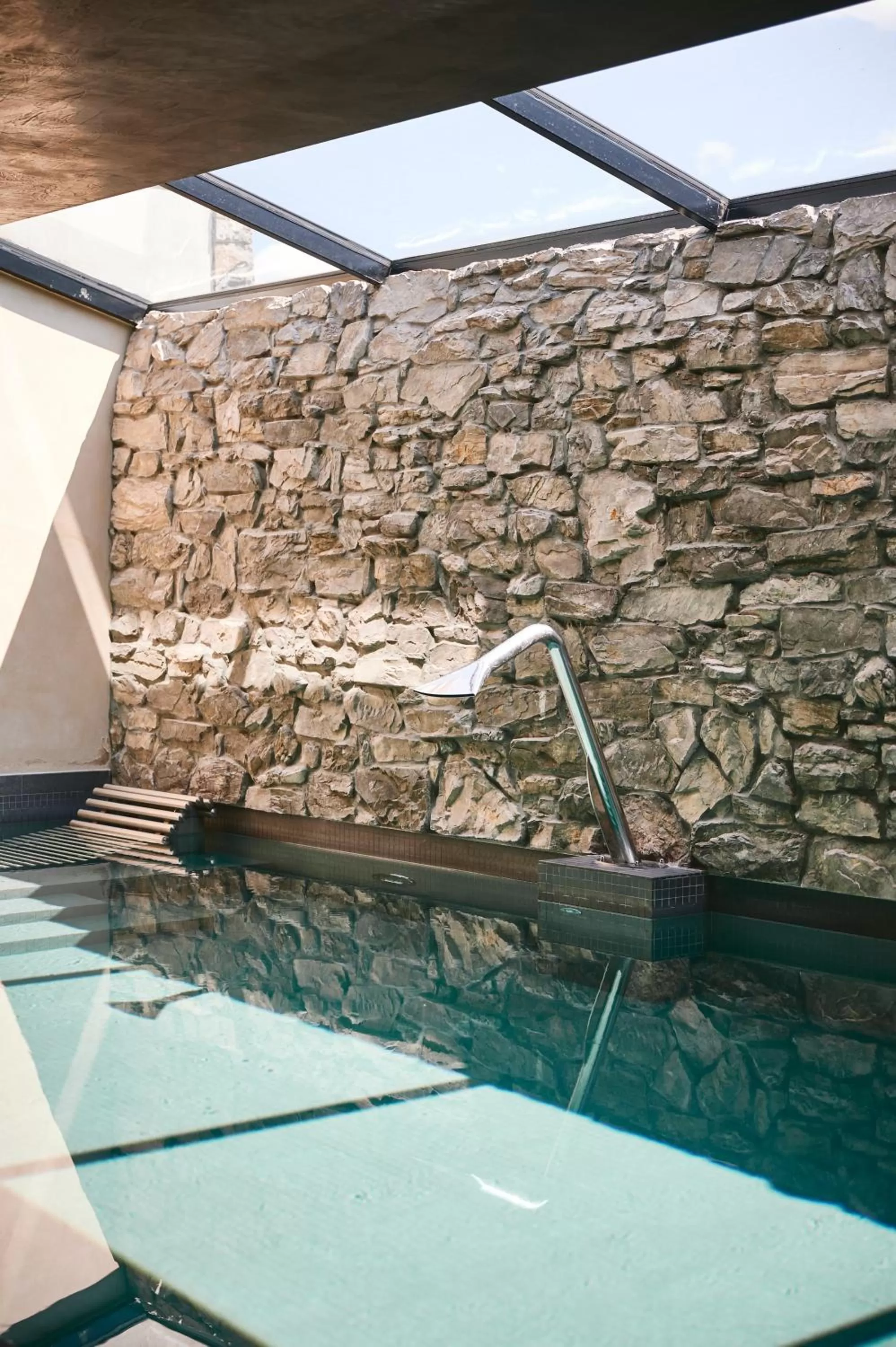 Swimming pool in Hôtel de Rougemont & Spa