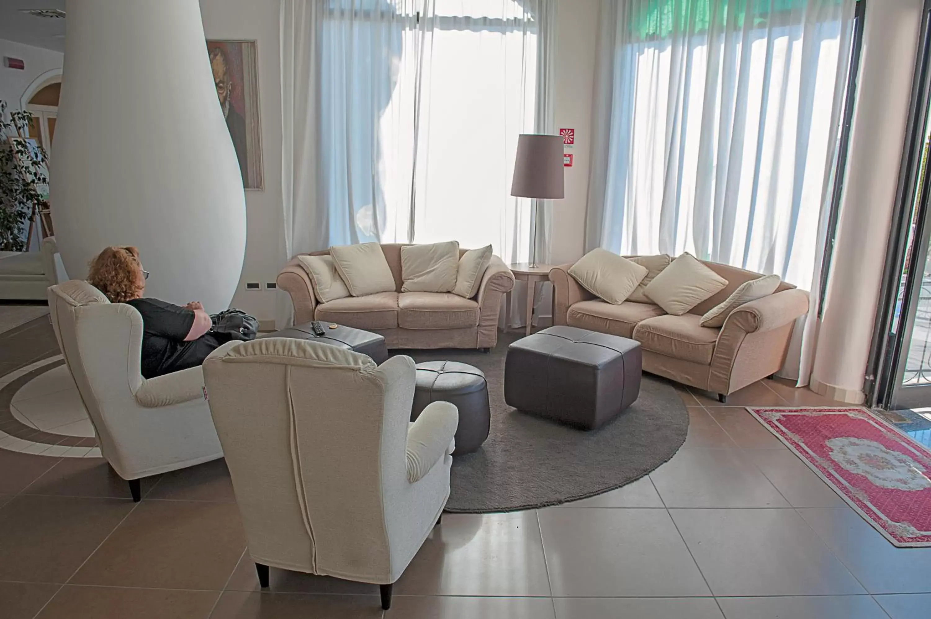 Lobby or reception, Seating Area in Hotel Fini