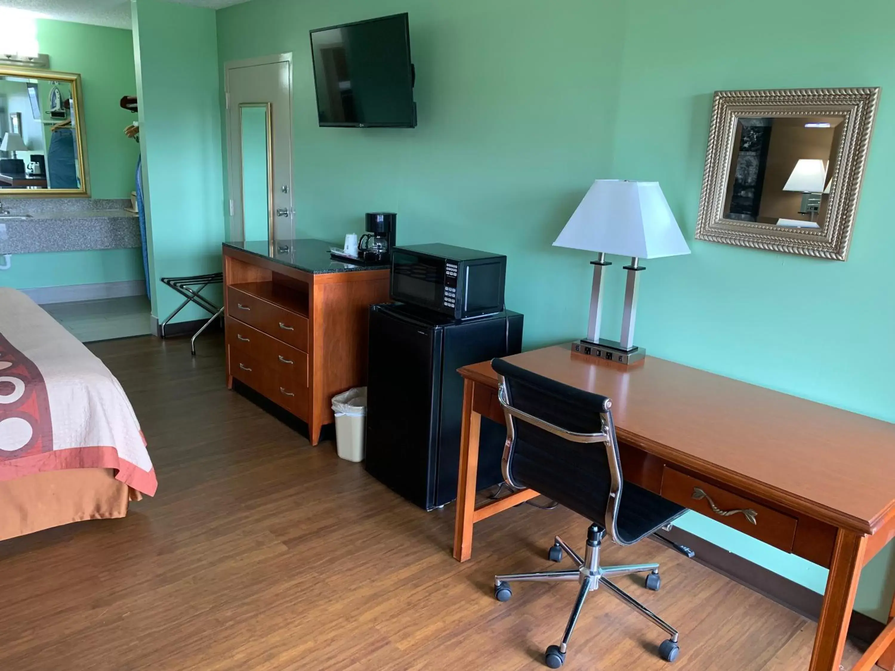 Bed in Super 8 by Wyndham Gaffney Bed in Super 8 by Wyndham Gaffney