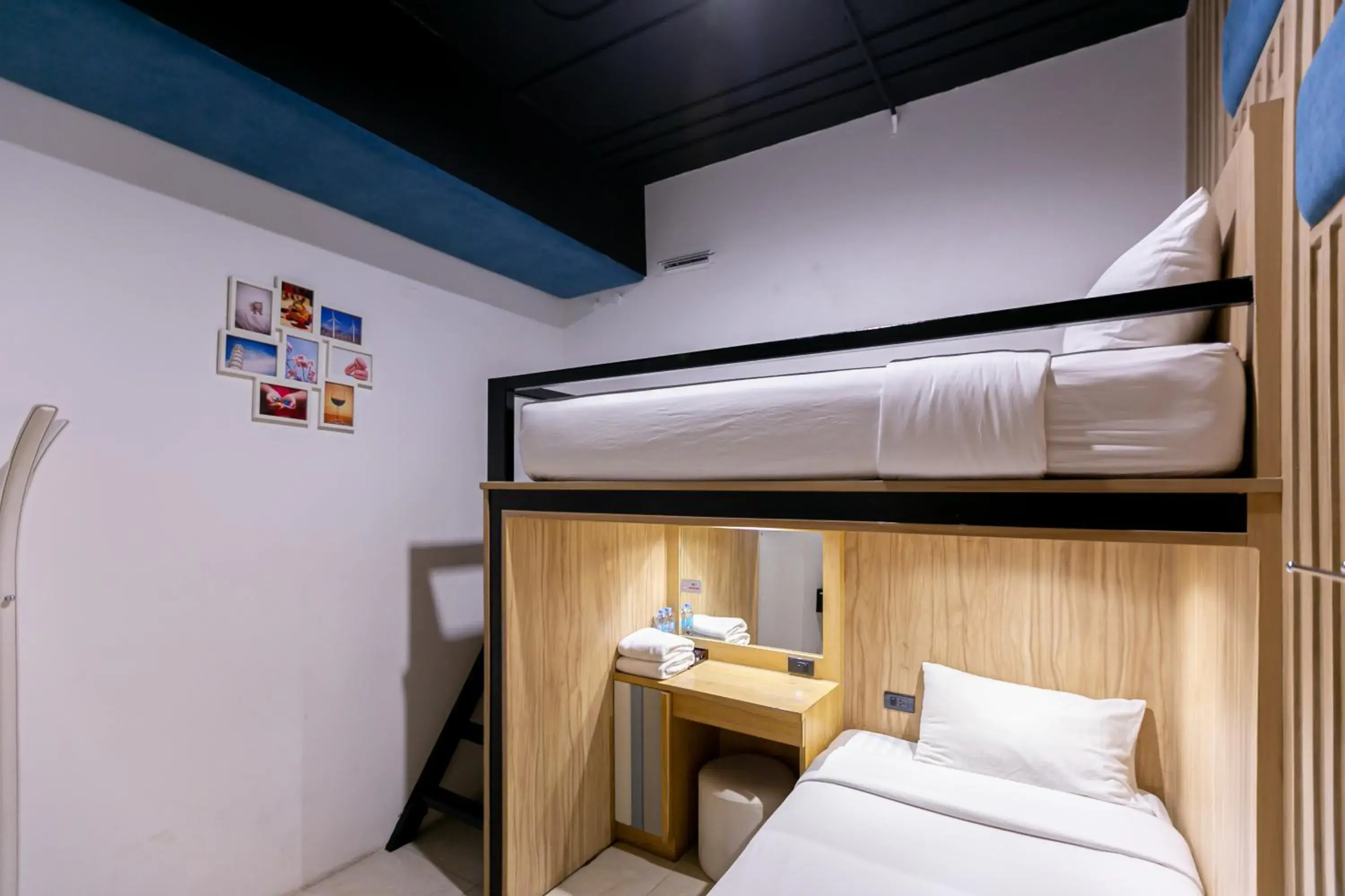 Bedroom, Bunk Bed in The Bedrooms Hostel Pattaya