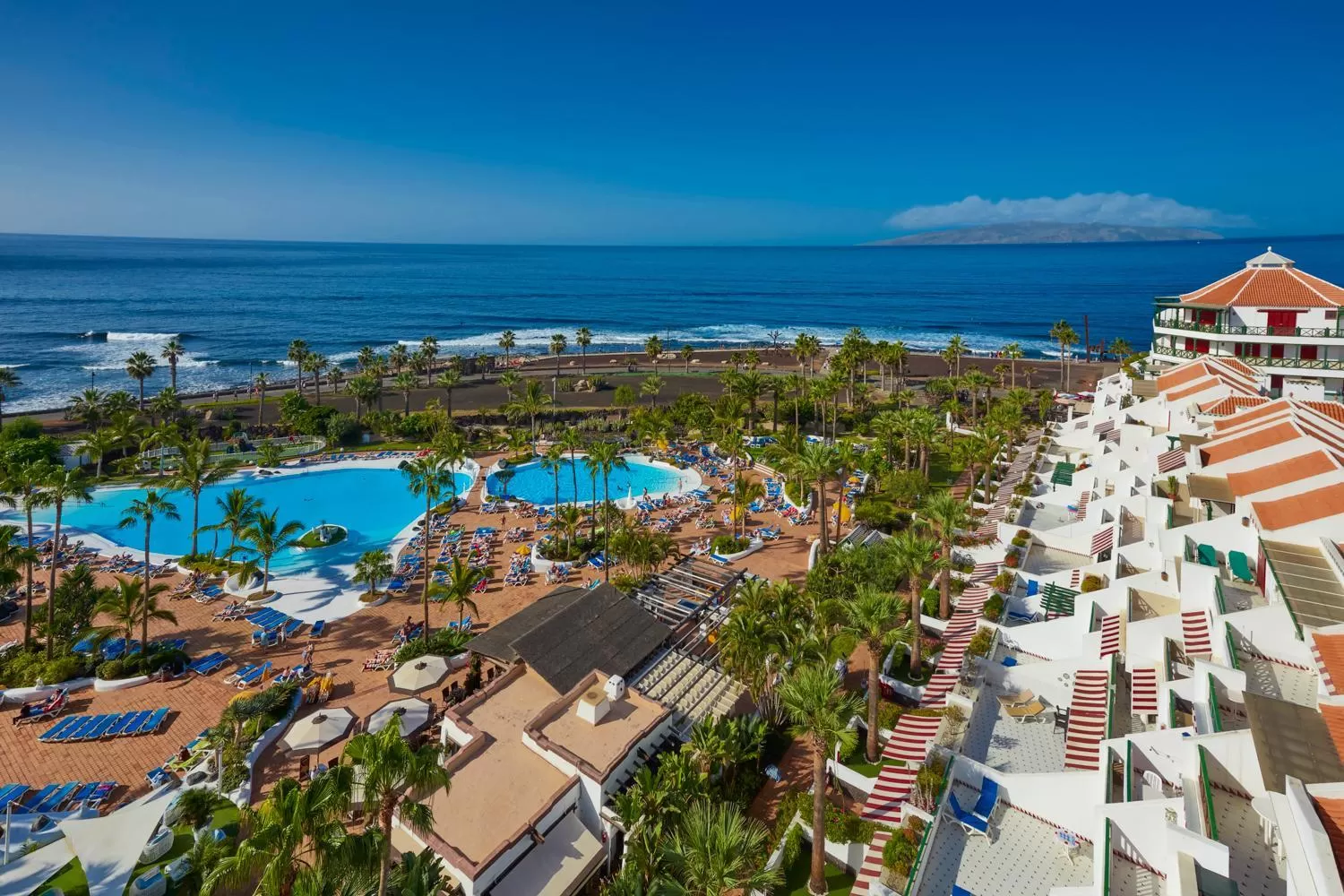 Beach in Parque Santiago IV Official