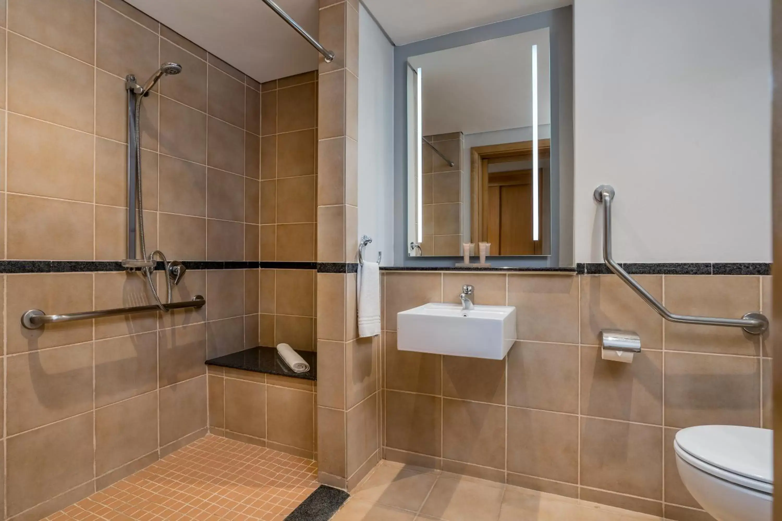 Bathroom in Protea Hotel by Marriott Johannesburg Wanderers