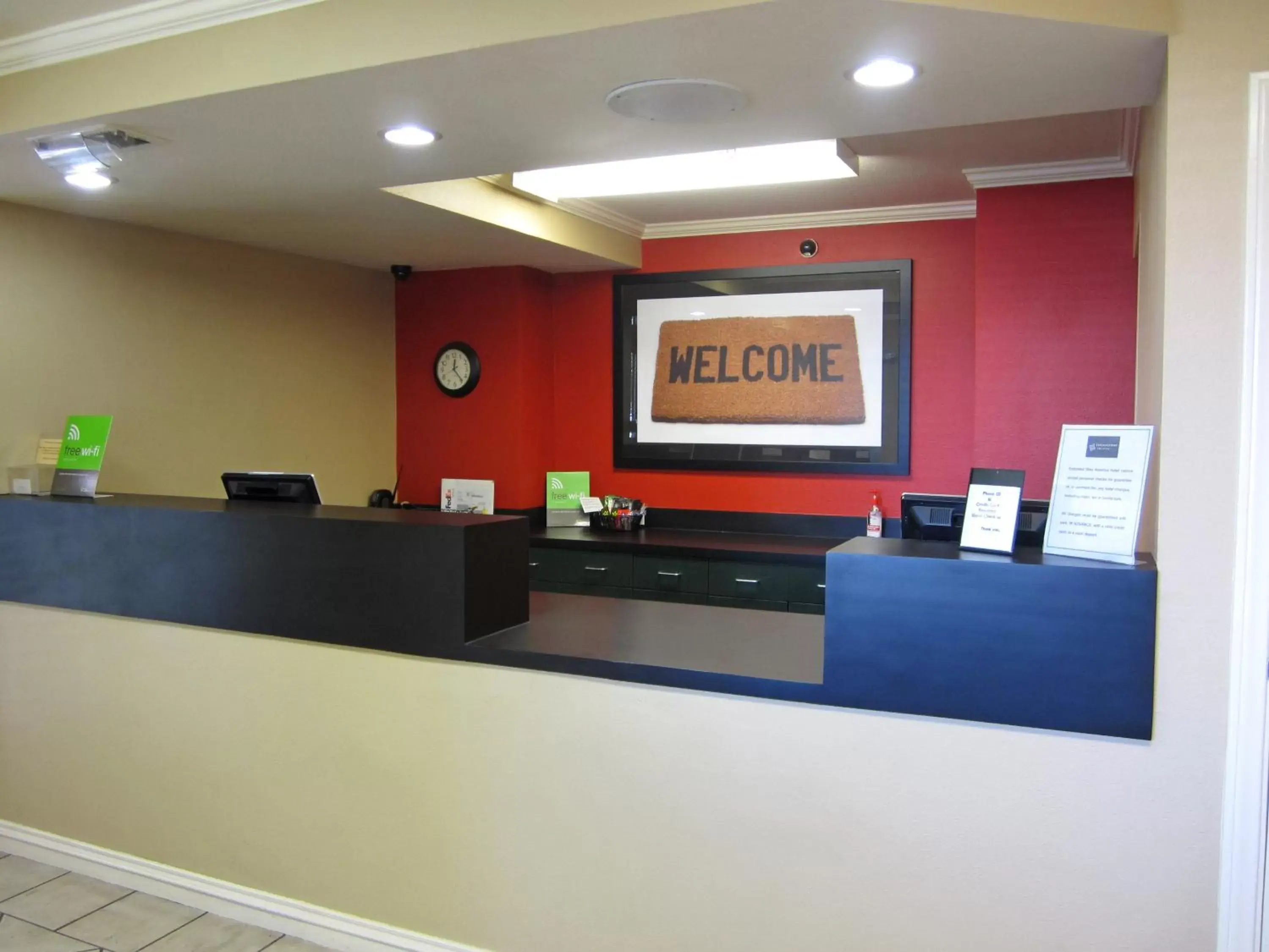 Lobby or reception, Lobby/Reception in Extended Stay America Suites - Los Angeles - LAX Airport - El Segundo
