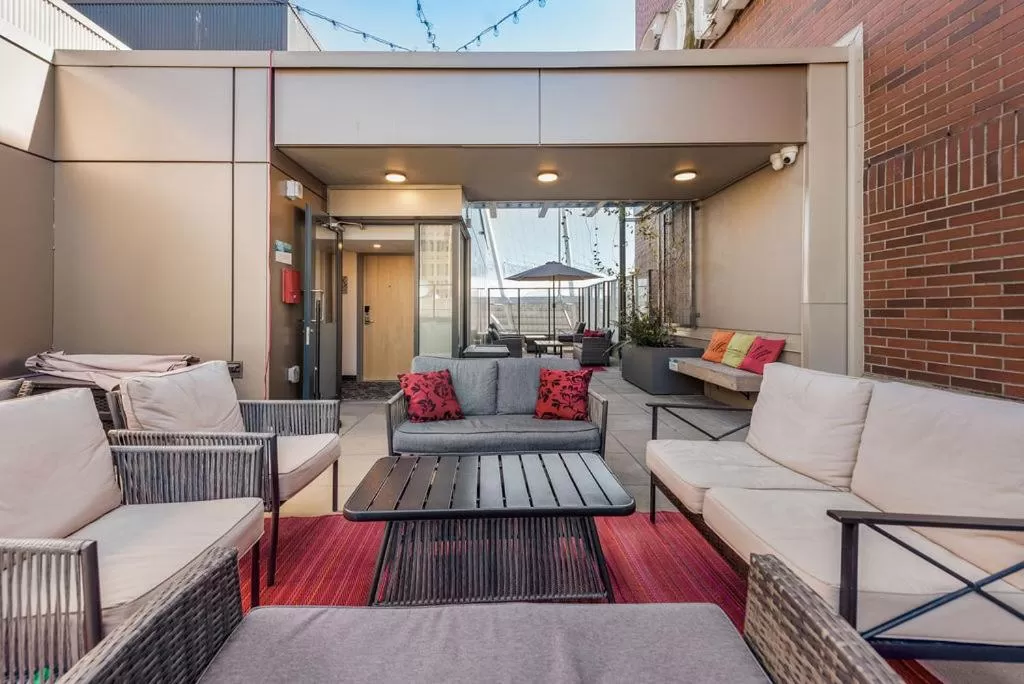 Patio in YWCA Hotel Vancouver