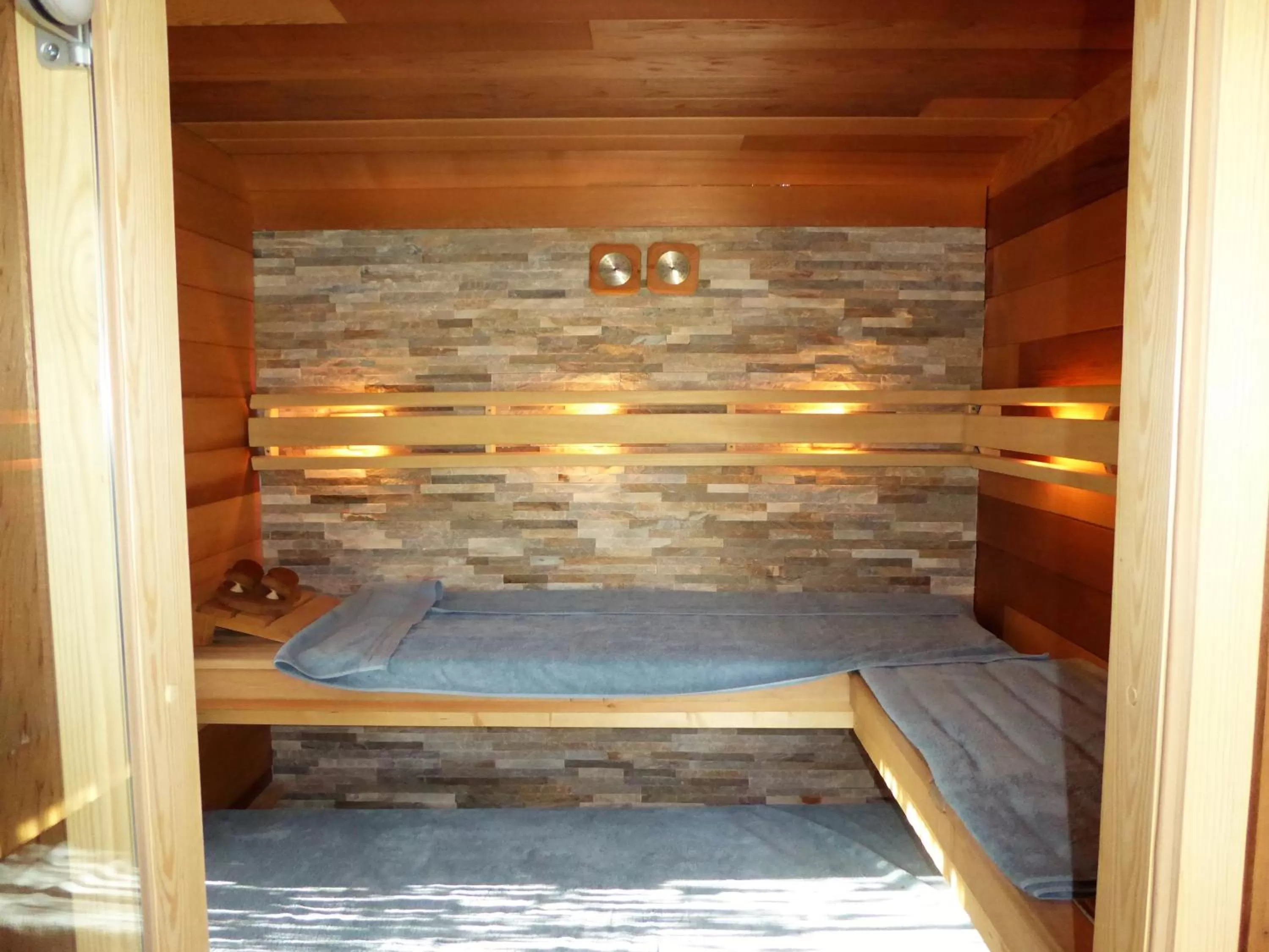 Sauna, Bed in Boutique hotel Het Bloemenhof