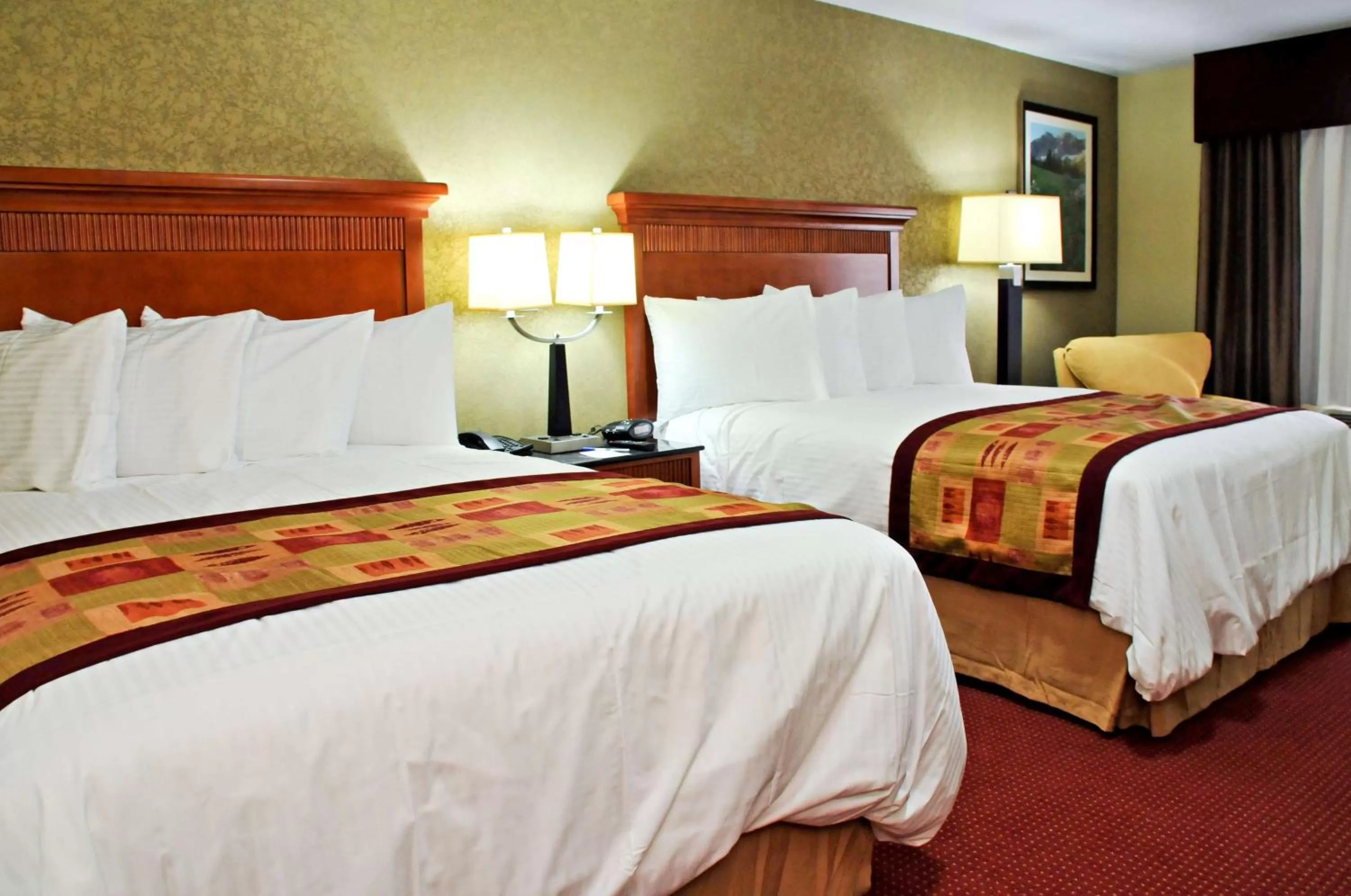 Photo of the whole room, Bed in Best Western Plus Layton Park Hotel