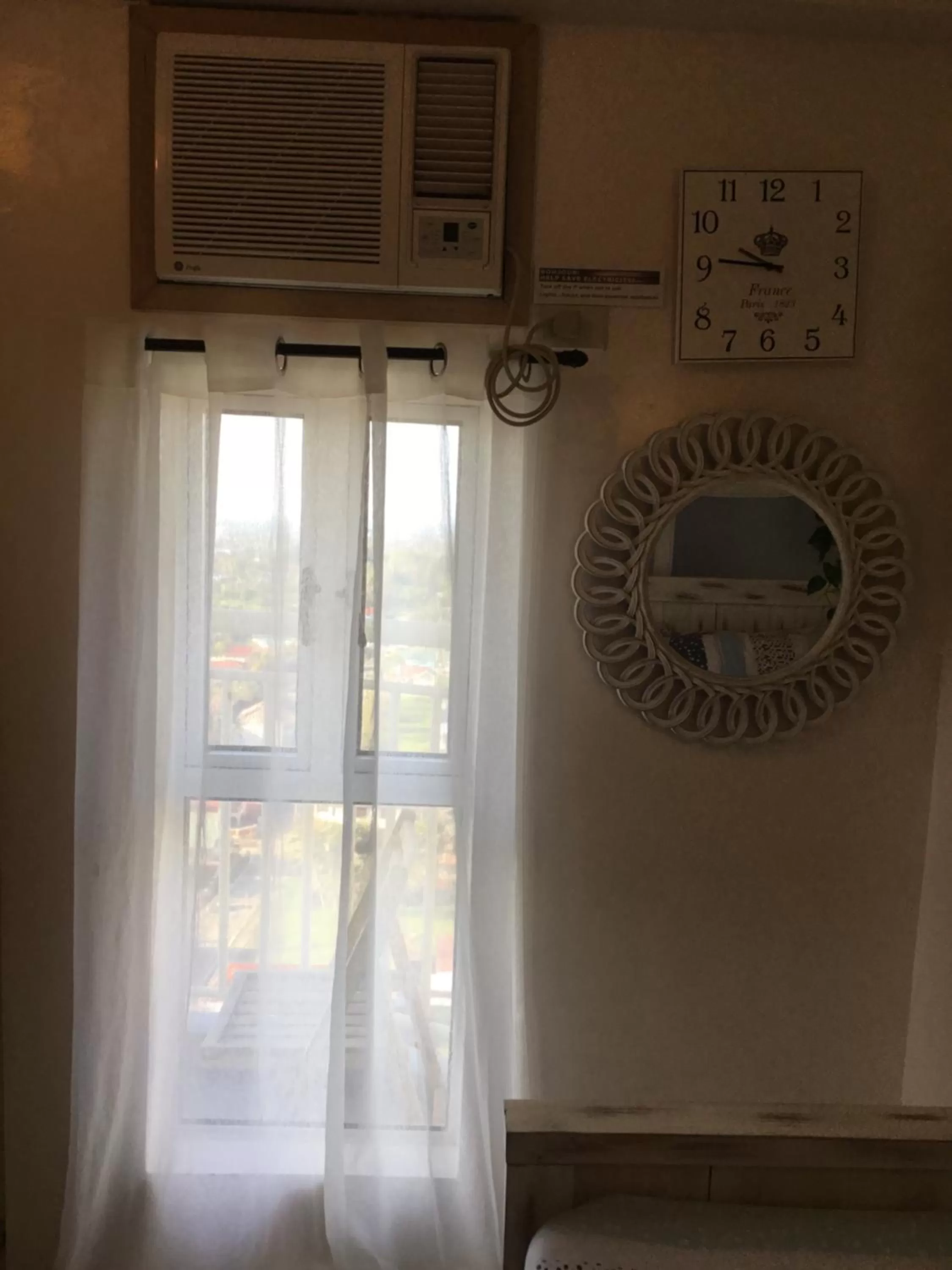 Condo with Free Swimming Pool & Viewing Deck