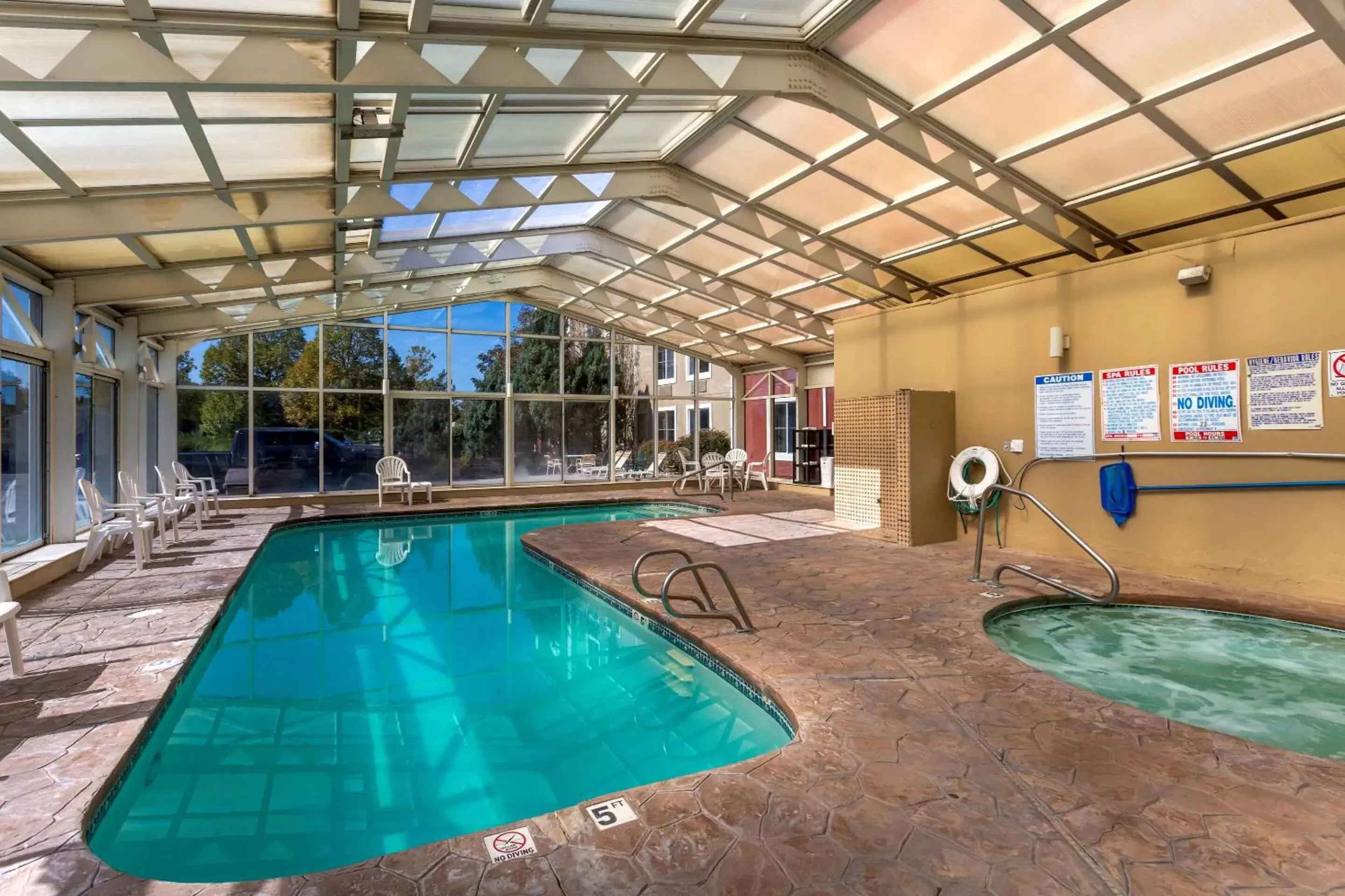 Activities, Swimming Pool in Comfort Inn West Valley - Salt Lake City South