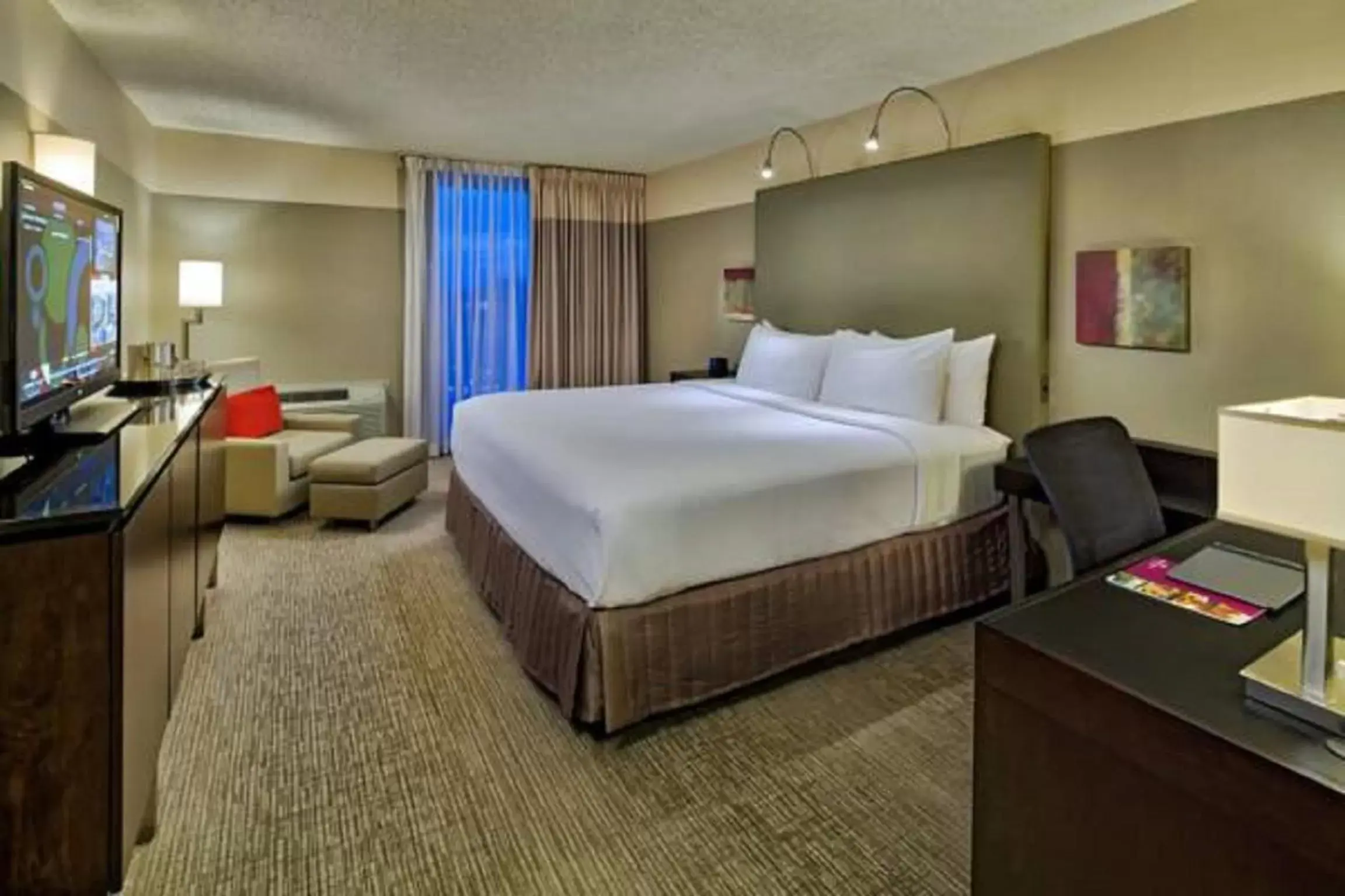 King Suite  - Hearing Accessible in Crowne Plaza - Chicago West Loop, an IHG Hotel
