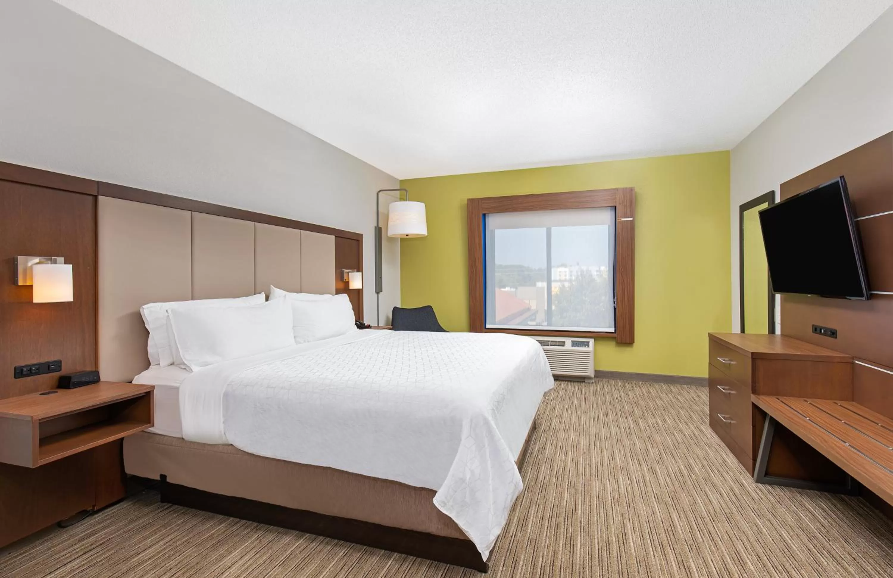 Photo of the whole room, Bed in Holiday Inn Express Hotel & Suites Mount Juliet - Nashville Area by IHG