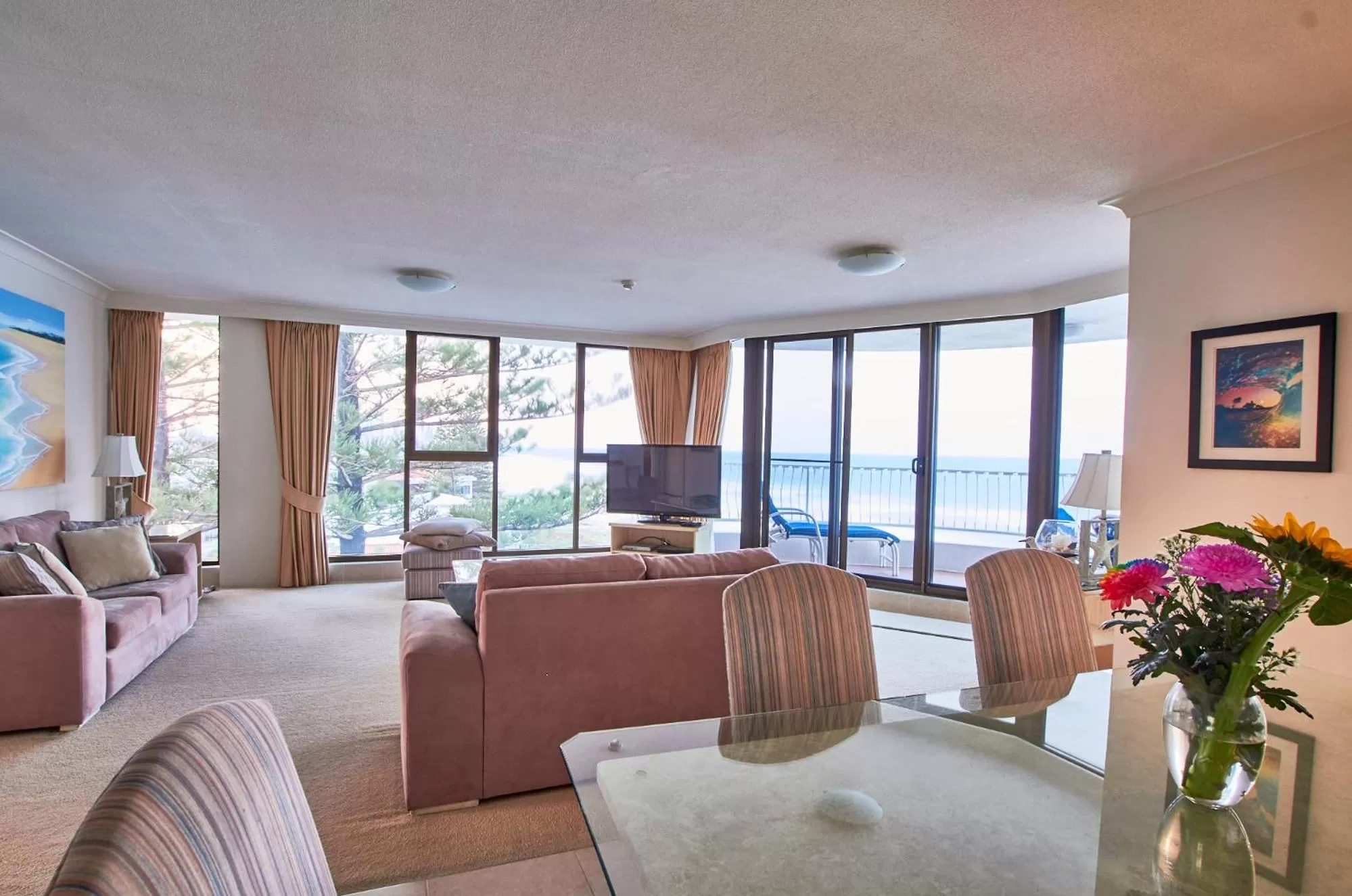 Albatross North Apartments