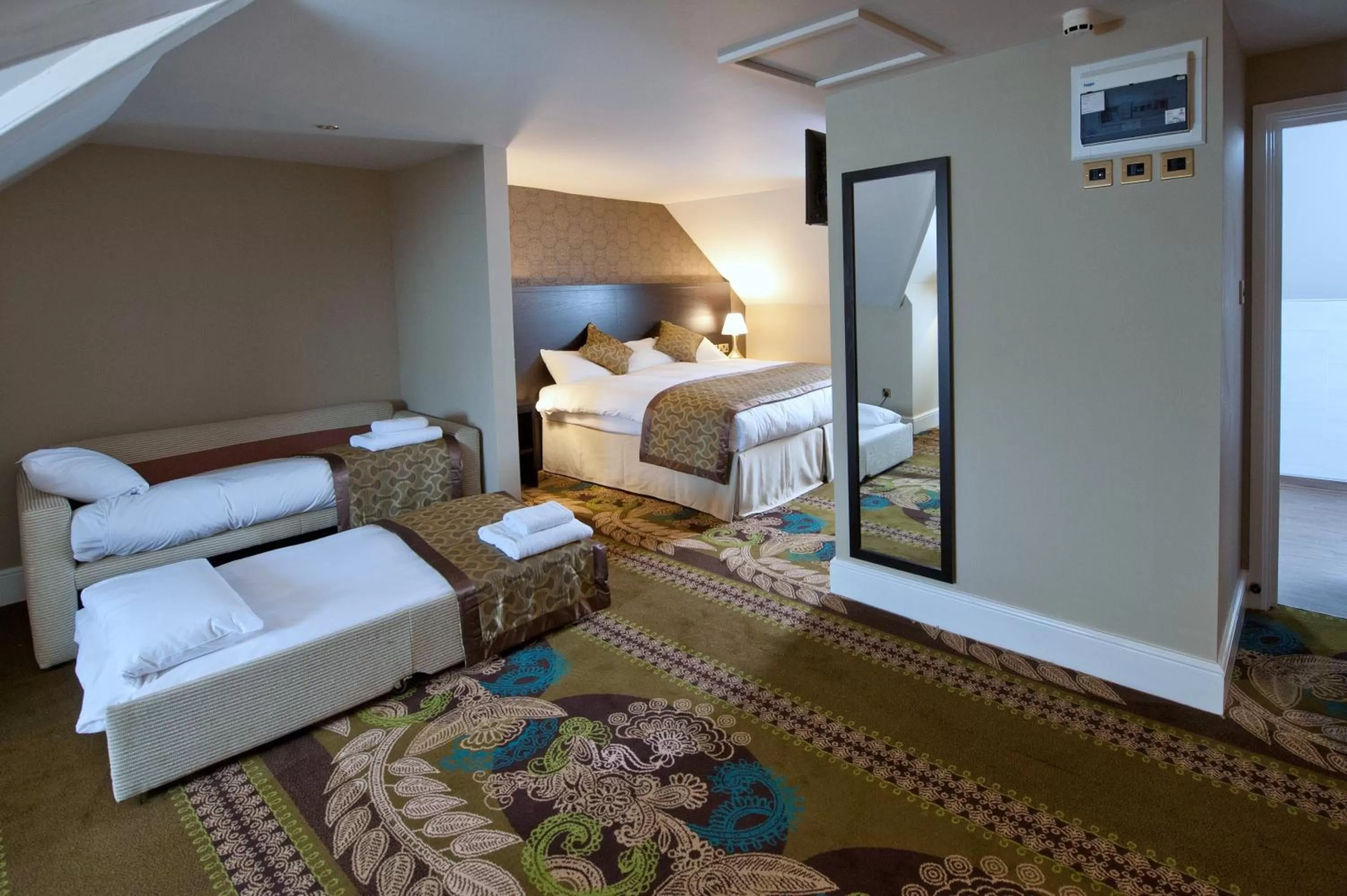 Bed in The Kings Head Inn Wetherspoon