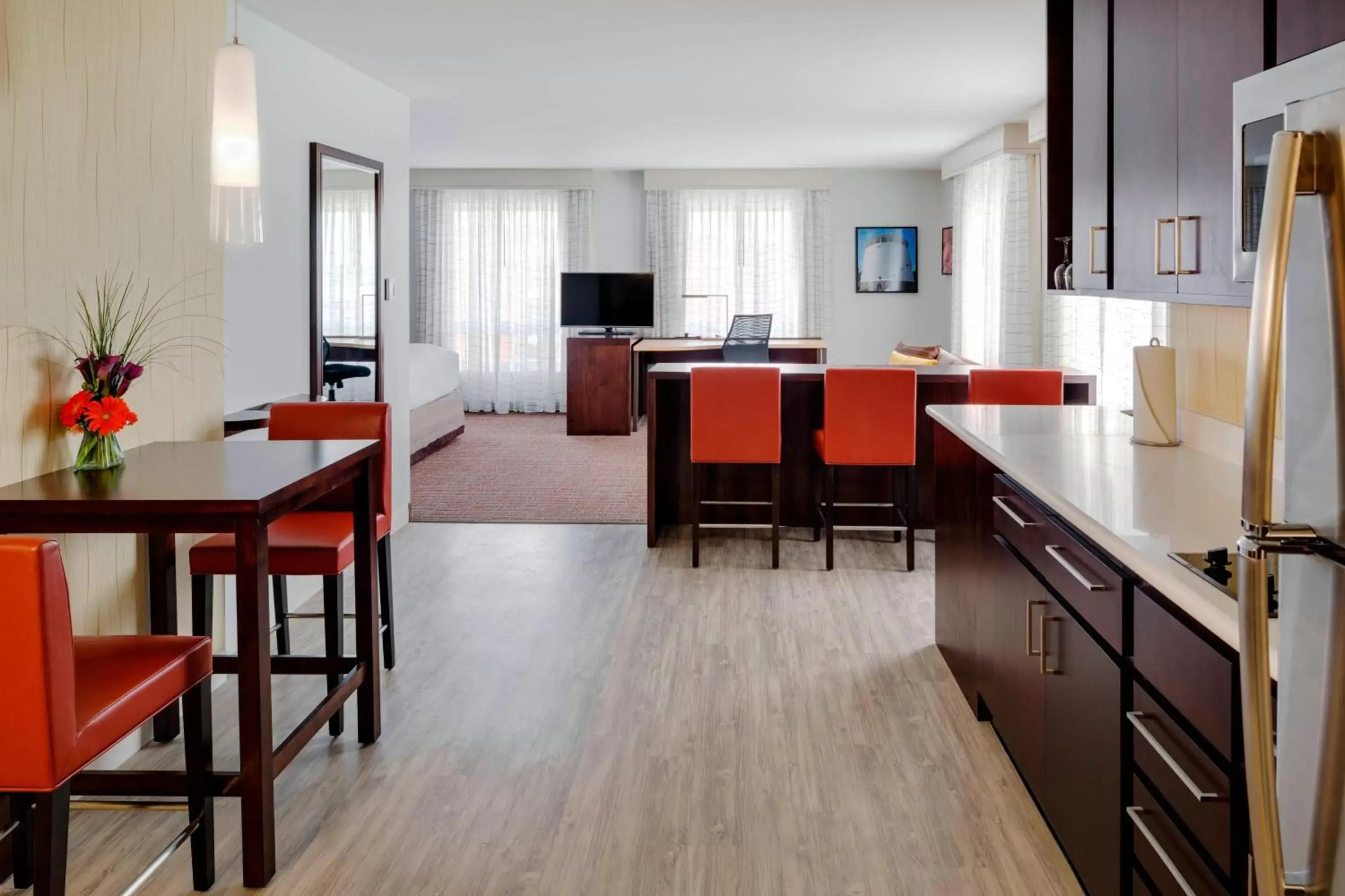 Kitchen or kitchenette, Dining Area in Residence Inn by Marriott Bangor