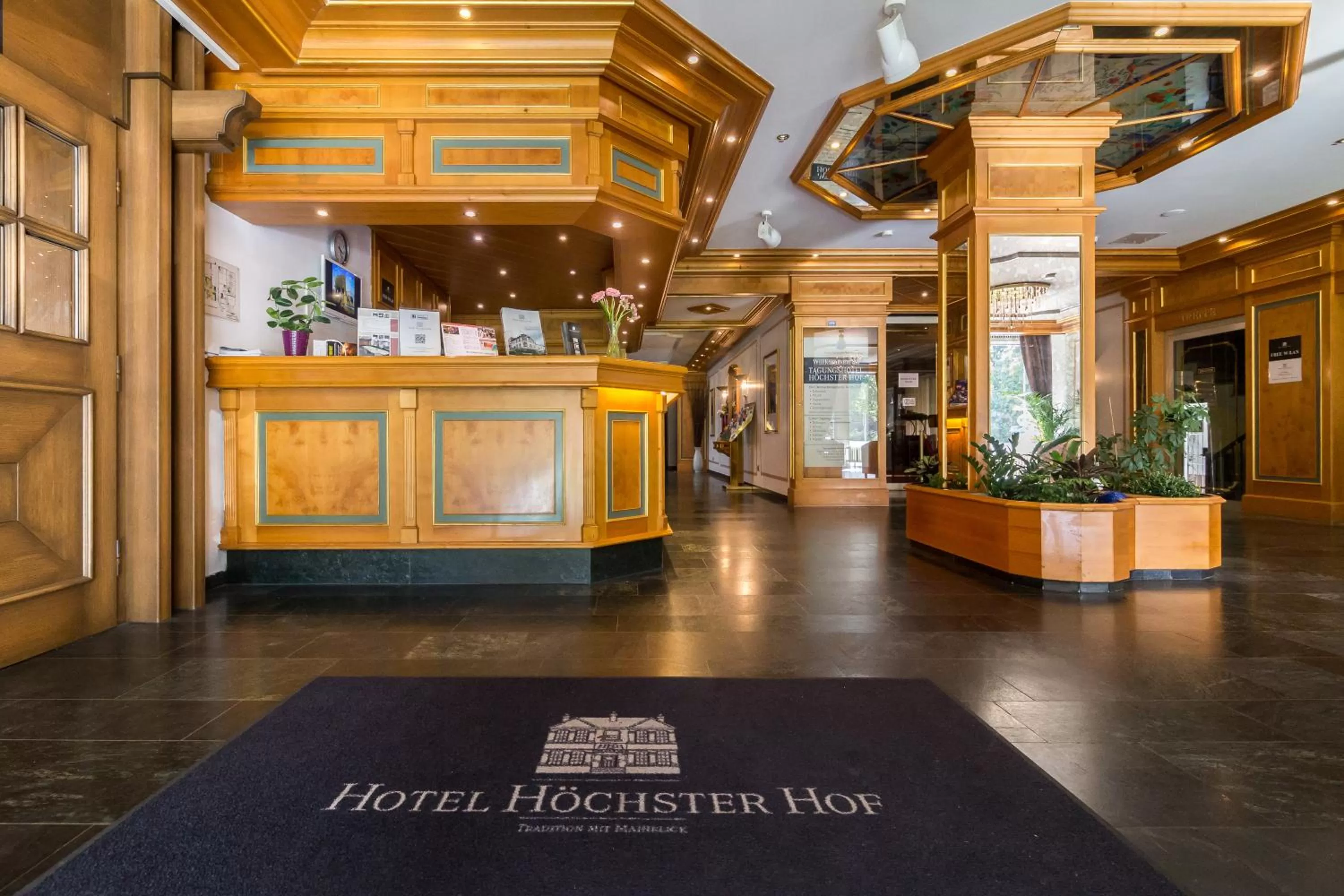 Lobby or reception in Tagungshotel Höchster Hof